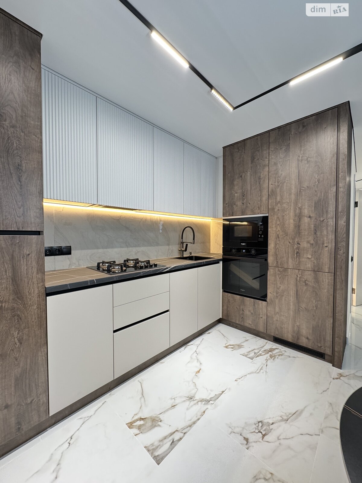 Продажа однокомнатной квартиры в Тернополе, на пер. Генерала Мирона Тарнавского 1, район Бам фото 1 Продажа однокомнатной квартиры в Тернополе, на пер. Генерала Мирона Тарнавского 1, район Бам фото 1