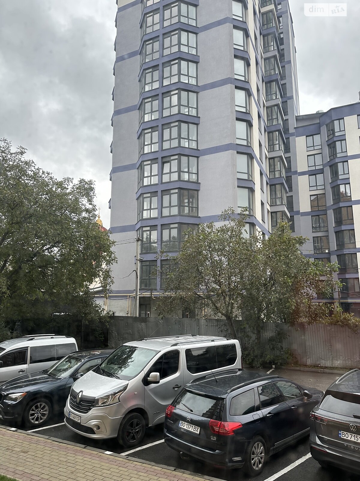 Продажа трехкомнатной квартиры в Тернополе, на ул. Генерала Мирона Тарнавского 38, район Бам фото 1