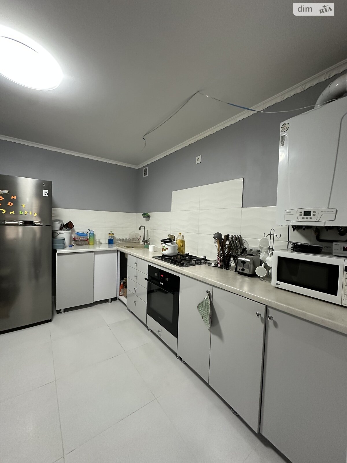 Продажа трехкомнатной квартиры в Тернополе, на ул. Генерала Мирона Тарнавского 38, район Бам фото 1