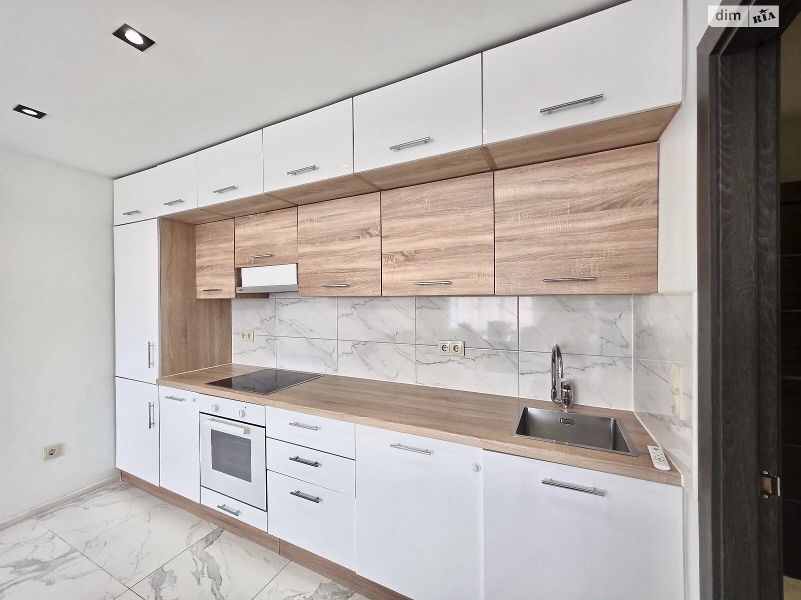 Продажа трехкомнатной квартиры в Тернополе, на ул. Генерала Мирона Тарнавского 38, район Бам фото 1 Продажа трехкомнатной квартиры в Тернополе, на ул. Генерала Мирона Тарнавского 38, район Бам фото 1