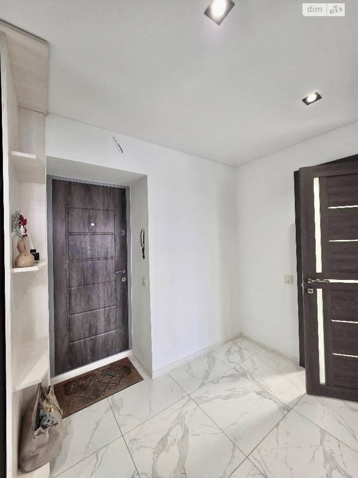 Продажа трехкомнатной квартиры в Тернополе, на ул. Генерала Мирона Тарнавского 38, район Бам фото 1 Продажа трехкомнатной квартиры в Тернополе, на ул. Генерала Мирона Тарнавского 38, район Бам фото 1