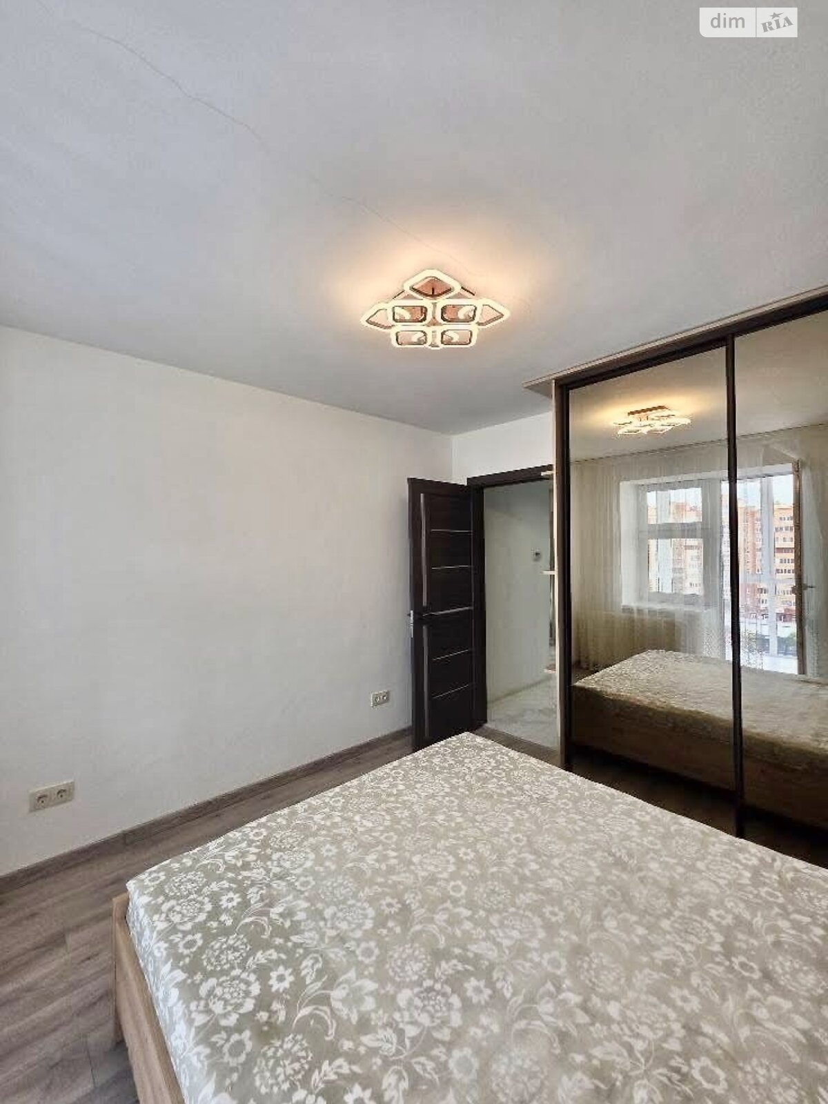 Продажа трехкомнатной квартиры в Тернополе, на ул. Генерала Мирона Тарнавского 38, район Бам фото 1 Продажа трехкомнатной квартиры в Тернополе, на ул. Генерала Мирона Тарнавского 38, район Бам фото 1