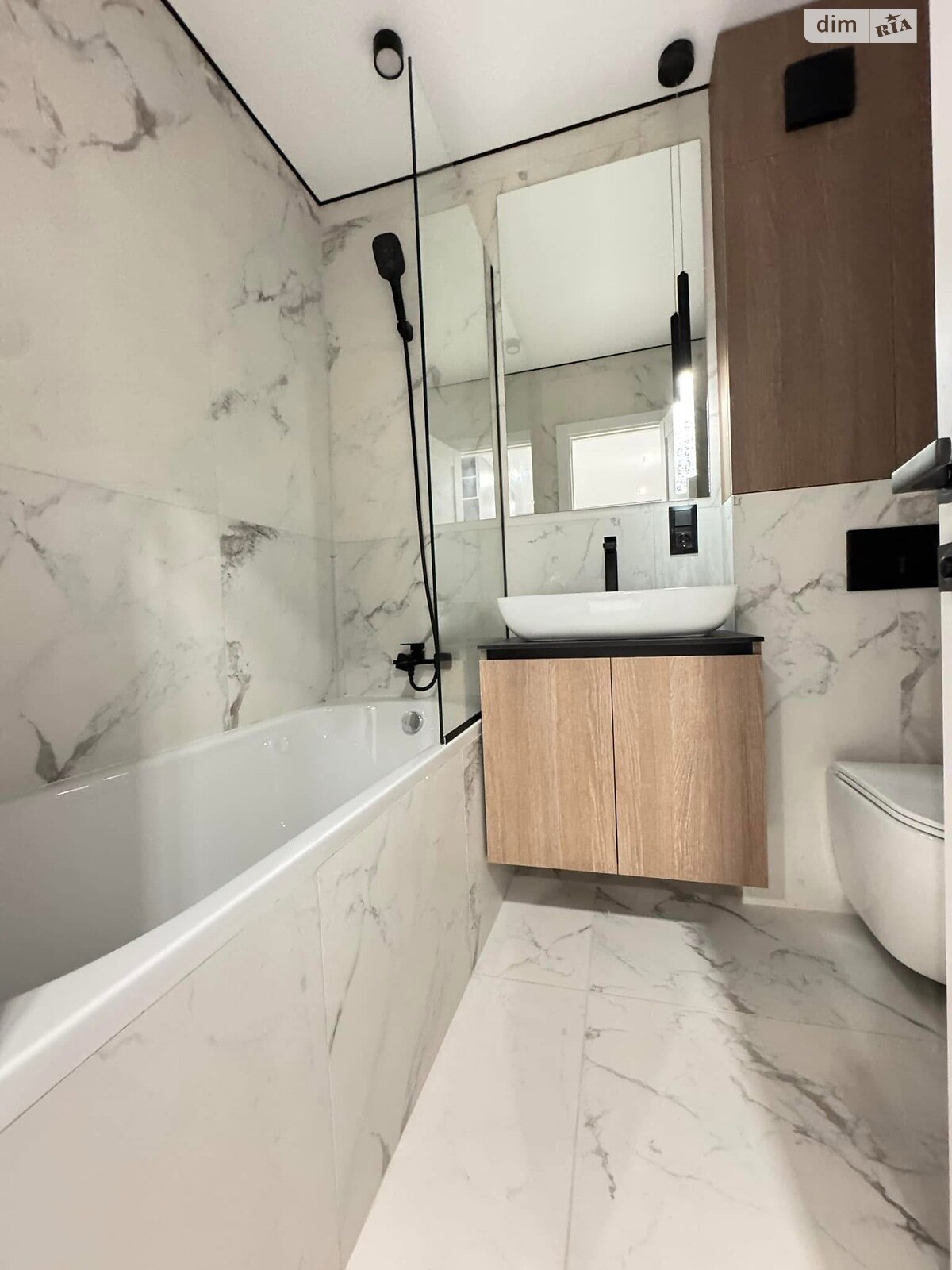 Продажа однокомнатной квартиры в Тернополе, на пер. Генерала Мирона Тарнавского 1, район Бам фото 1