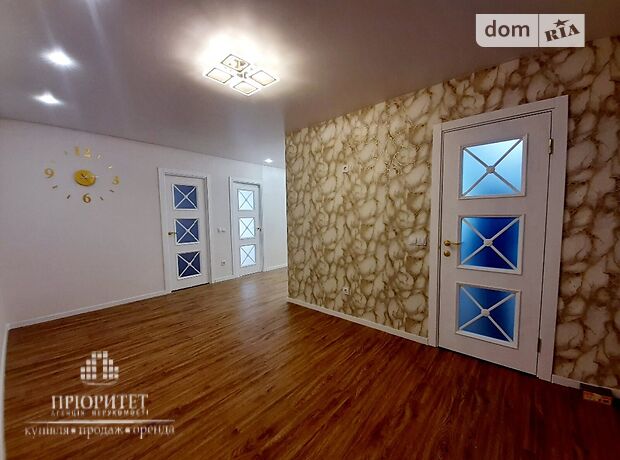 Продаж двокімнатної квартири в Тернополі, на вул. Київська, район Бам фото 1 Продаж двокімнатної квартири в Тернополі, на вул. Київська, район Бам фото 1