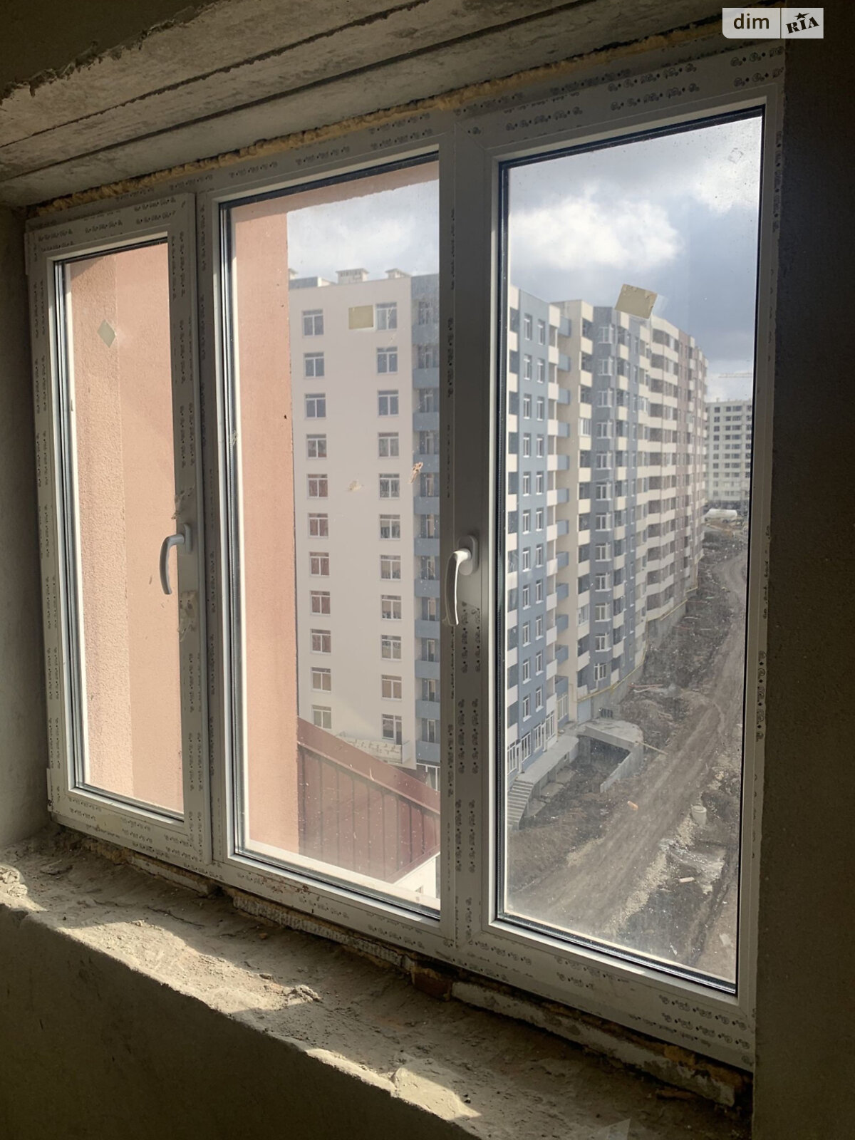 Продажа трехкомнатной квартиры в Тернополе, на ул. Ильенко, район Бам фото 1