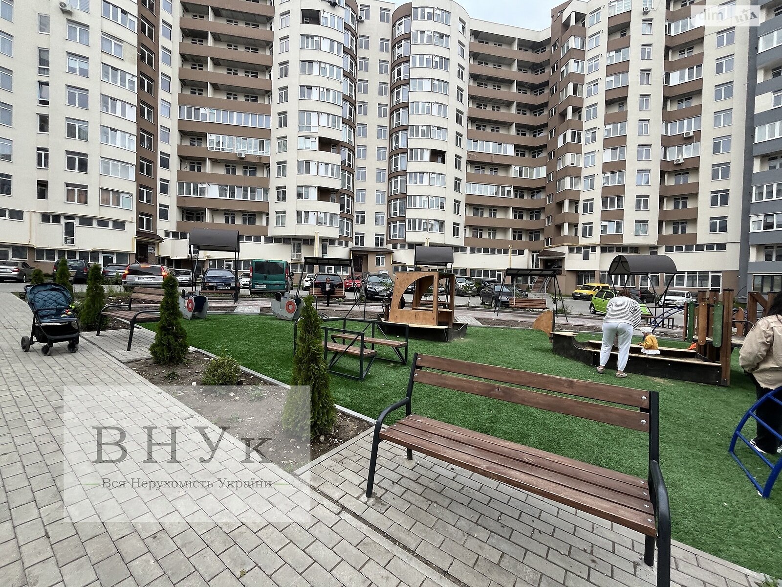Продаж трикімнатної квартири в Тернополі, на вул. Київська, район Бам фото 1 Продаж трикімнатної квартири в Тернополі, на вул. Київська, район Бам фото 1