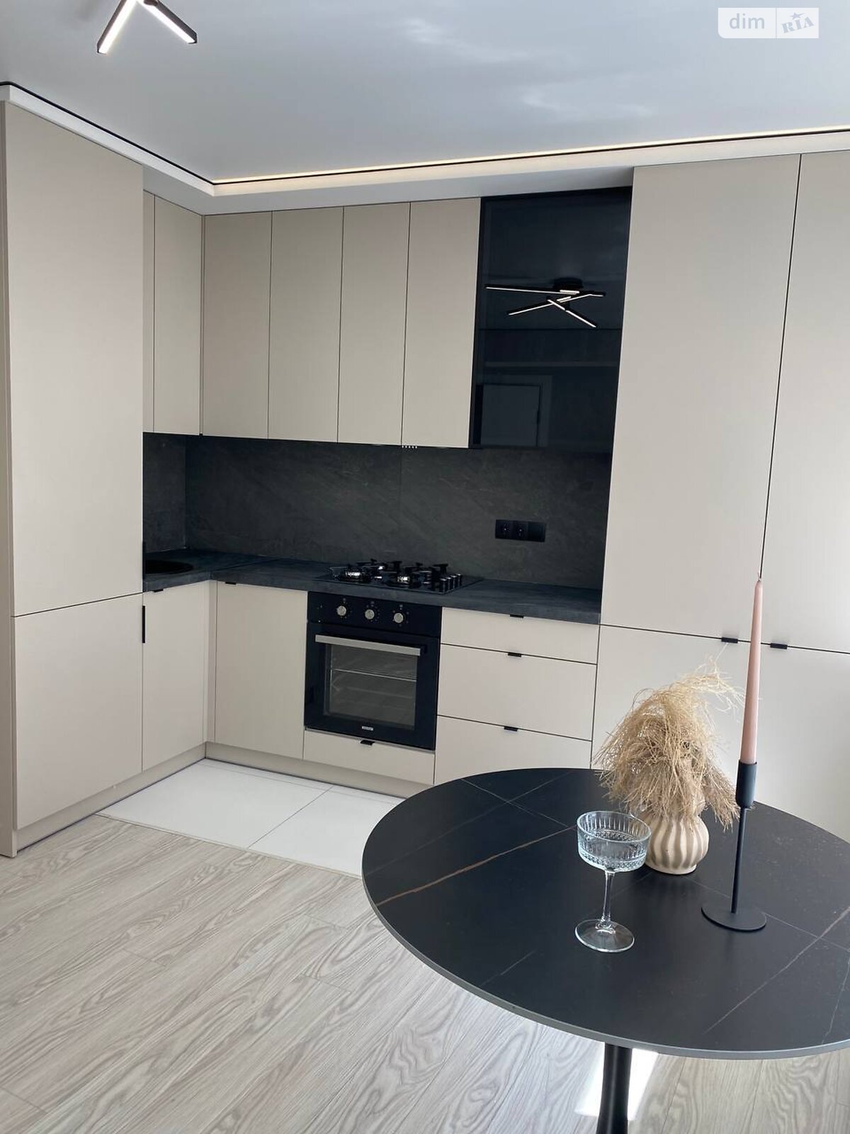 Продажа трехкомнатной квартиры в Тернополе, на ул. Киевская 9Д, район Бам фото 1 Продажа трехкомнатной квартиры в Тернополе, на ул. Киевская 9Д, район Бам фото 1