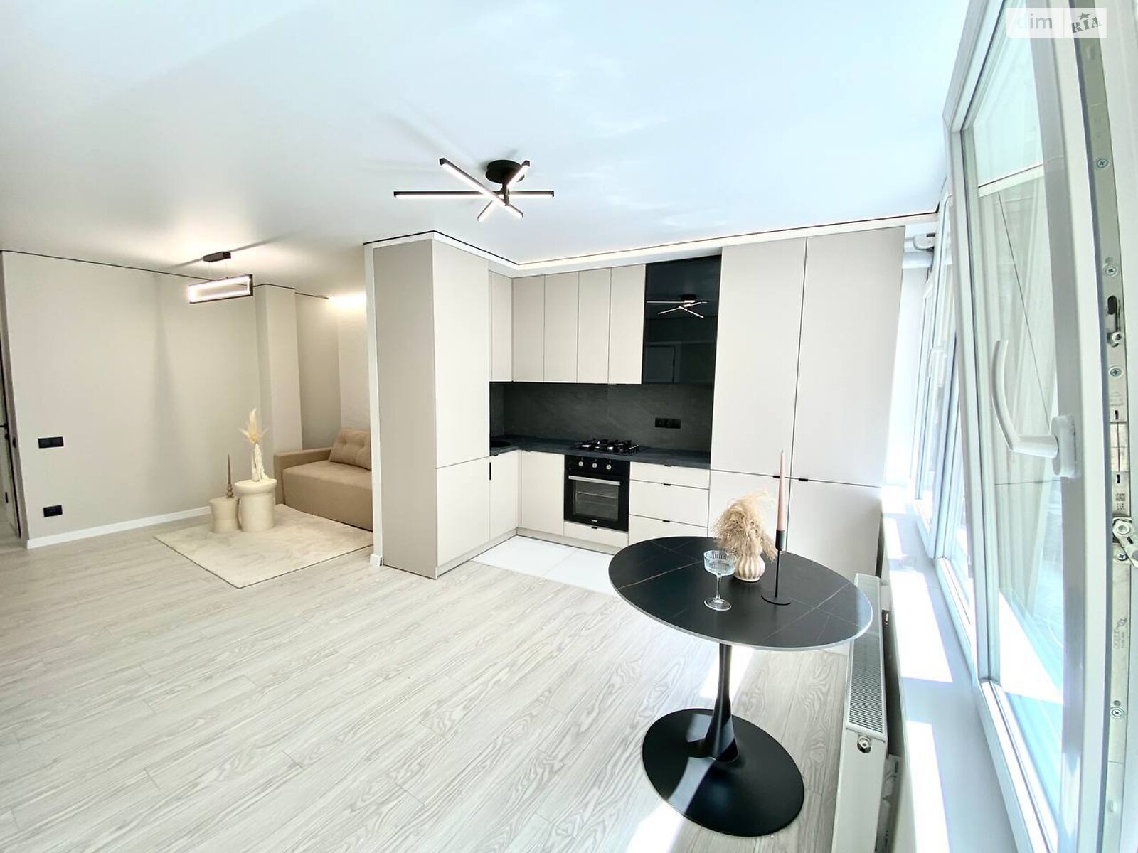 Продажа трехкомнатной квартиры в Тернополе, на ул. Киевская 9Д, район Бам фото 1 Продажа трехкомнатной квартиры в Тернополе, на ул. Киевская 9Д, район Бам фото 1