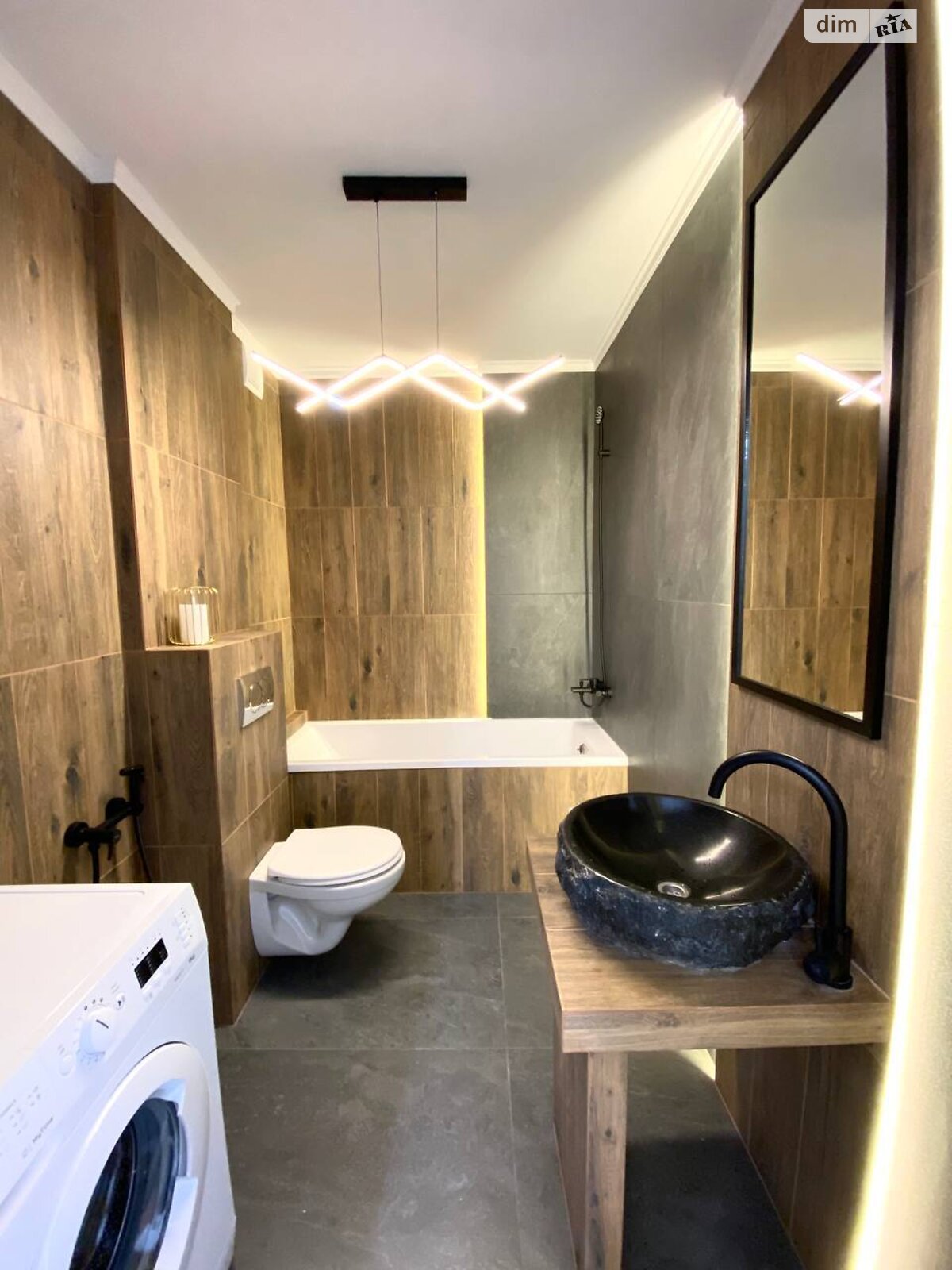 Продажа трехкомнатной квартиры в Тернополе, на ул. Киевская 9Д, район Бам фото 1 Продажа трехкомнатной квартиры в Тернополе, на ул. Киевская 9Д, район Бам фото 1