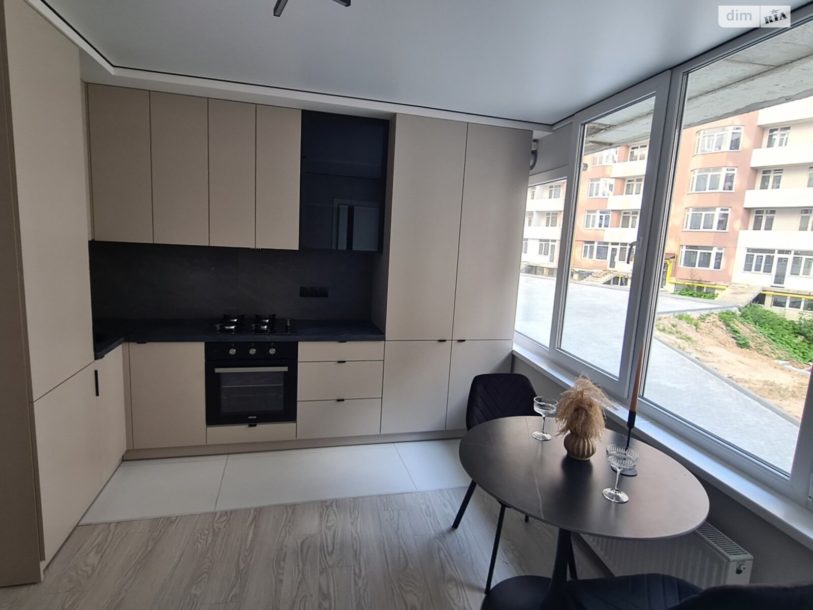 Продажа трехкомнатной квартиры в Тернополе, на ул. Киевская 9Д, район Бам фото 1 Продажа трехкомнатной квартиры в Тернополе, на ул. Киевская 9Д, район Бам фото 1