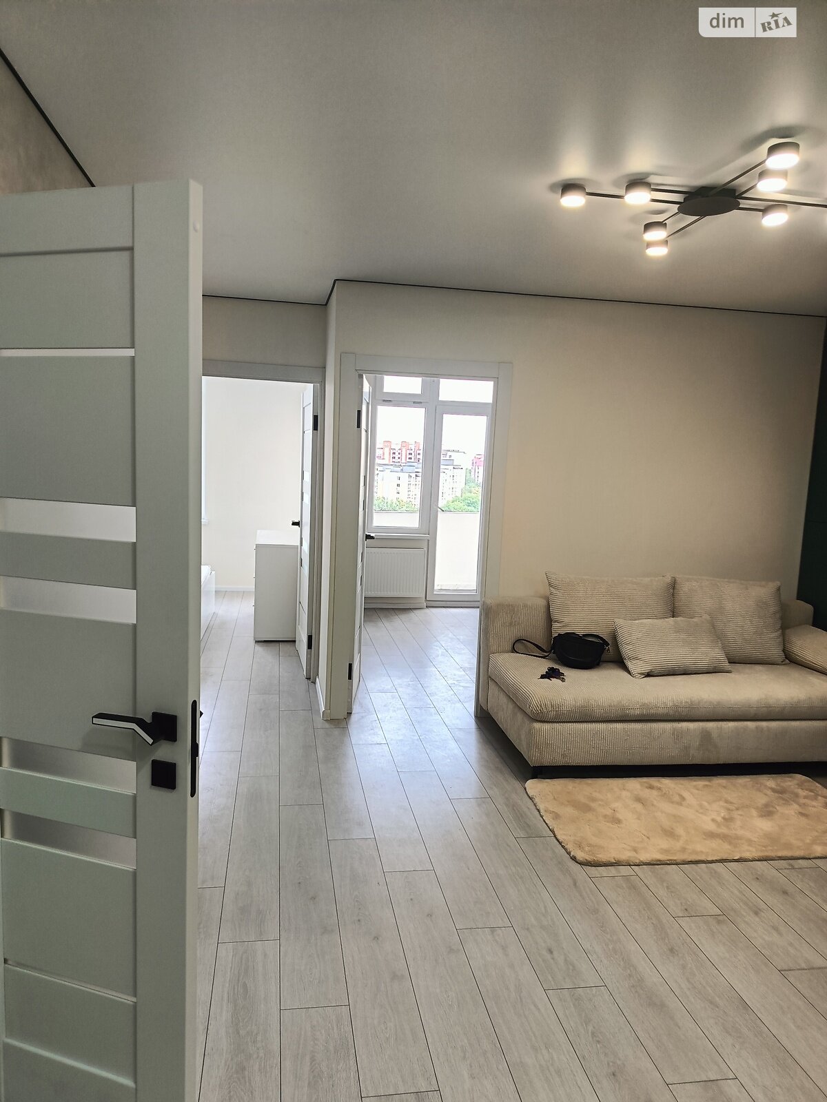 Продаж двокімнатної квартири в Тернополі, на вул. Київська 9Г, район Бам фото 1 Продаж двокімнатної квартири в Тернополі, на вул. Київська 9Г, район Бам фото 1