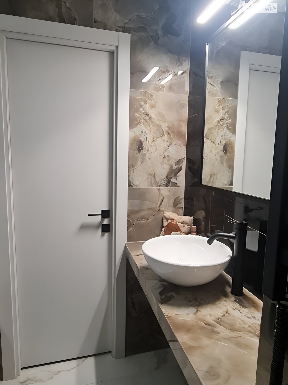 Продажа двухкомнатной квартиры в Тернополе, на ул. Киевская 9Д, район Бам фото 1 Продажа двухкомнатной квартиры в Тернополе, на ул. Киевская 9Д, район Бам фото 1