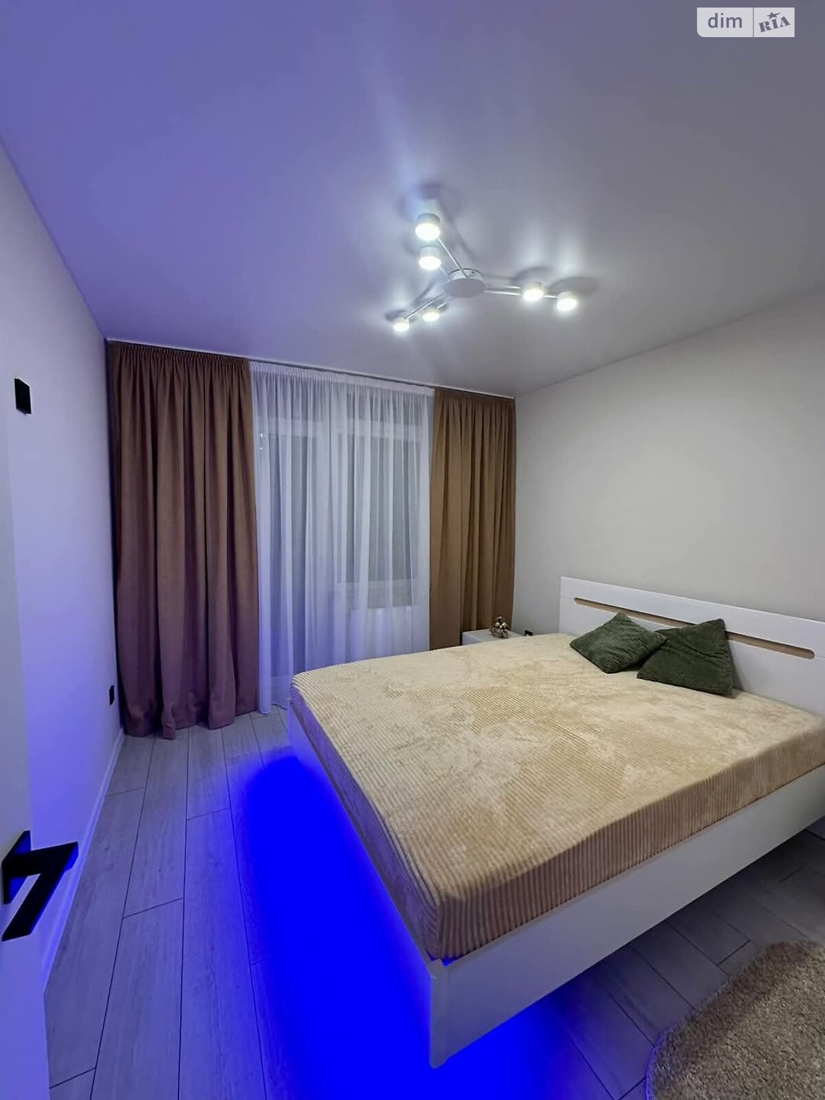 Продаж двокімнатної квартири в Тернополі, на вул. Київська 9Д, район Бам фото 1 Продаж двокімнатної квартири в Тернополі, на вул. Київська 9Д, район Бам фото 1