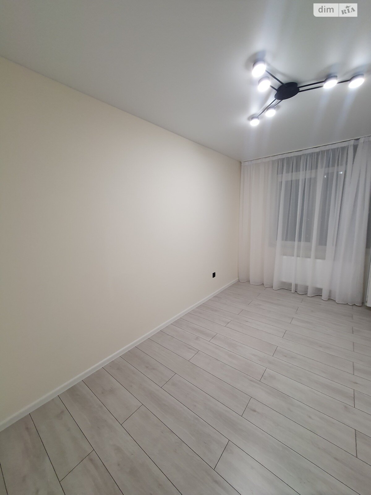 Продаж двокімнатної квартири в Тернополі, на вул. Київська 9Г, район Бам фото 1 Продаж двокімнатної квартири в Тернополі, на вул. Київська 9Г, район Бам фото 1
