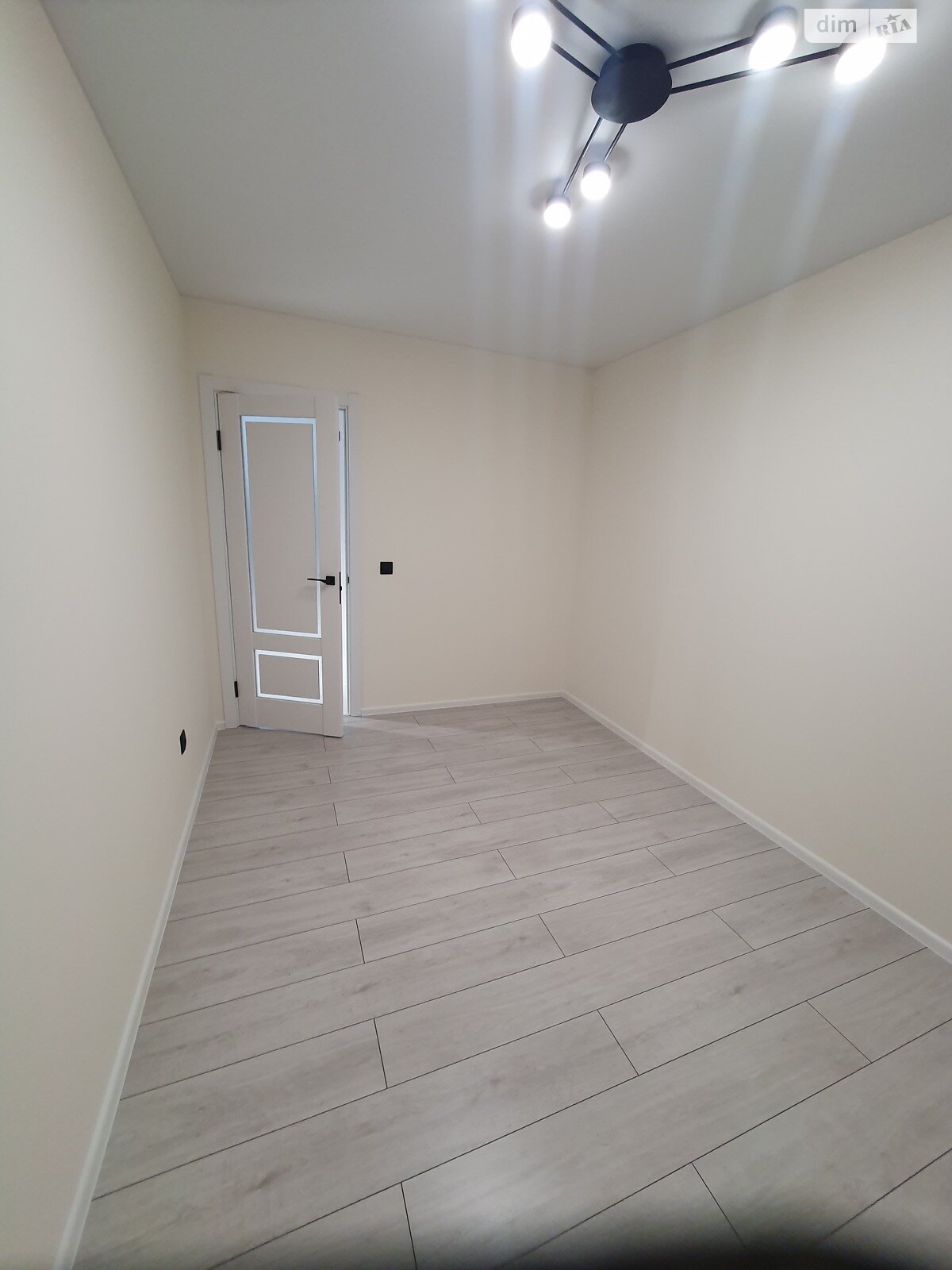 Продаж двокімнатної квартири в Тернополі, на вул. Київська 9Г, район Бам фото 1 Продаж двокімнатної квартири в Тернополі, на вул. Київська 9Г, район Бам фото 1