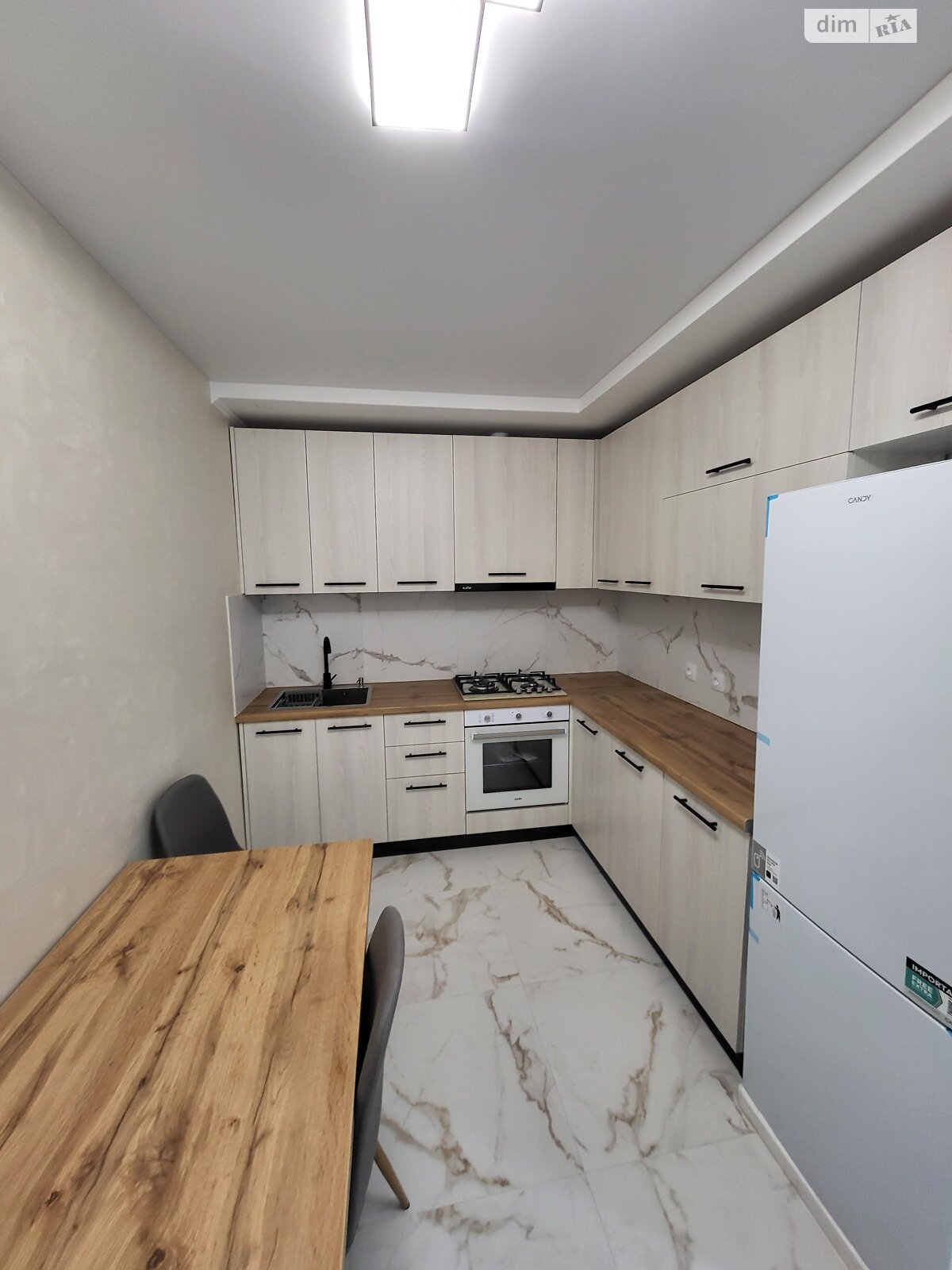 Продажа двухкомнатной квартиры в Тернополе, на ул. Киевская, район Бам фото 1 Продажа двухкомнатной квартиры в Тернополе, на ул. Киевская, район Бам фото 1