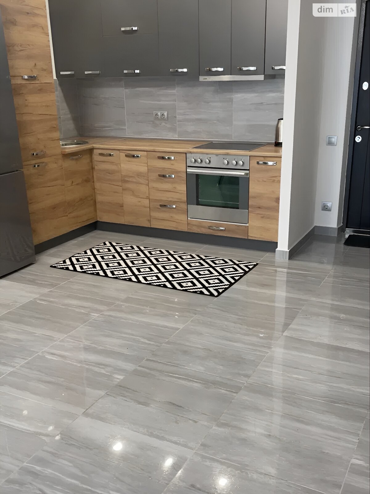 Продажа двухкомнатной квартиры в Тернополе, на ул. Киевская 9Г, район Бам фото 1 Продажа двухкомнатной квартиры в Тернополе, на ул. Киевская 9Г, район Бам фото 1