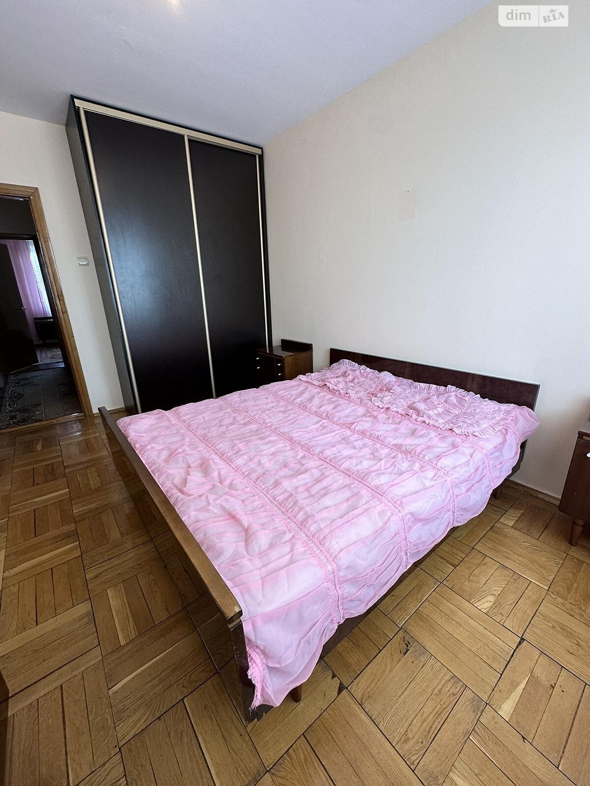 Продаж трикімнатної квартири в Тернополі, на вул. Київська 10, район Бам фото 1 Продаж трикімнатної квартири в Тернополі, на вул. Київська 10, район Бам фото 1