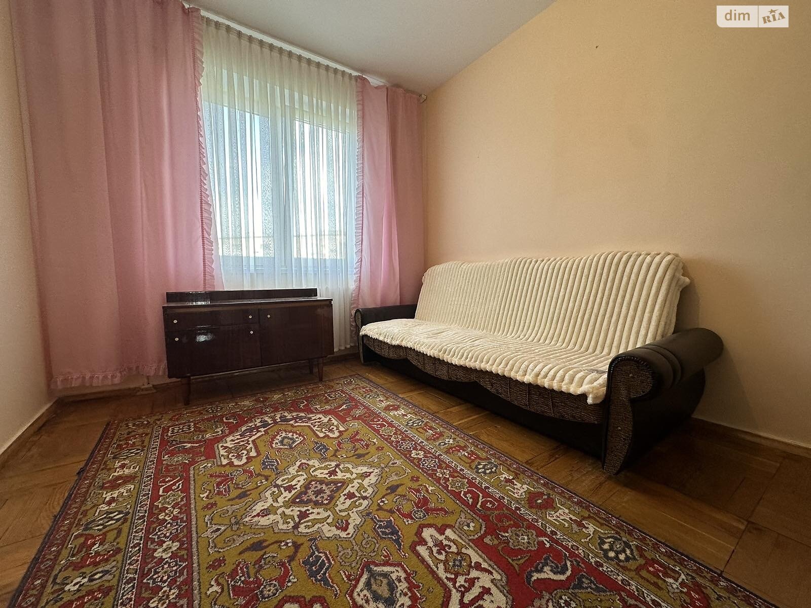 Продаж трикімнатної квартири в Тернополі, на вул. Київська 10, район Бам фото 1 Продаж трикімнатної квартири в Тернополі, на вул. Київська 10, район Бам фото 1