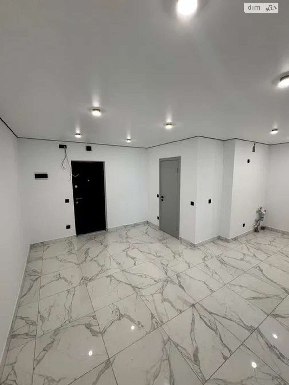 Продажа двухкомнатной квартиры в Тернополе, на ул. Киевская, район Бам фото 1 Продажа двухкомнатной квартиры в Тернополе, на ул. Киевская, район Бам фото 1