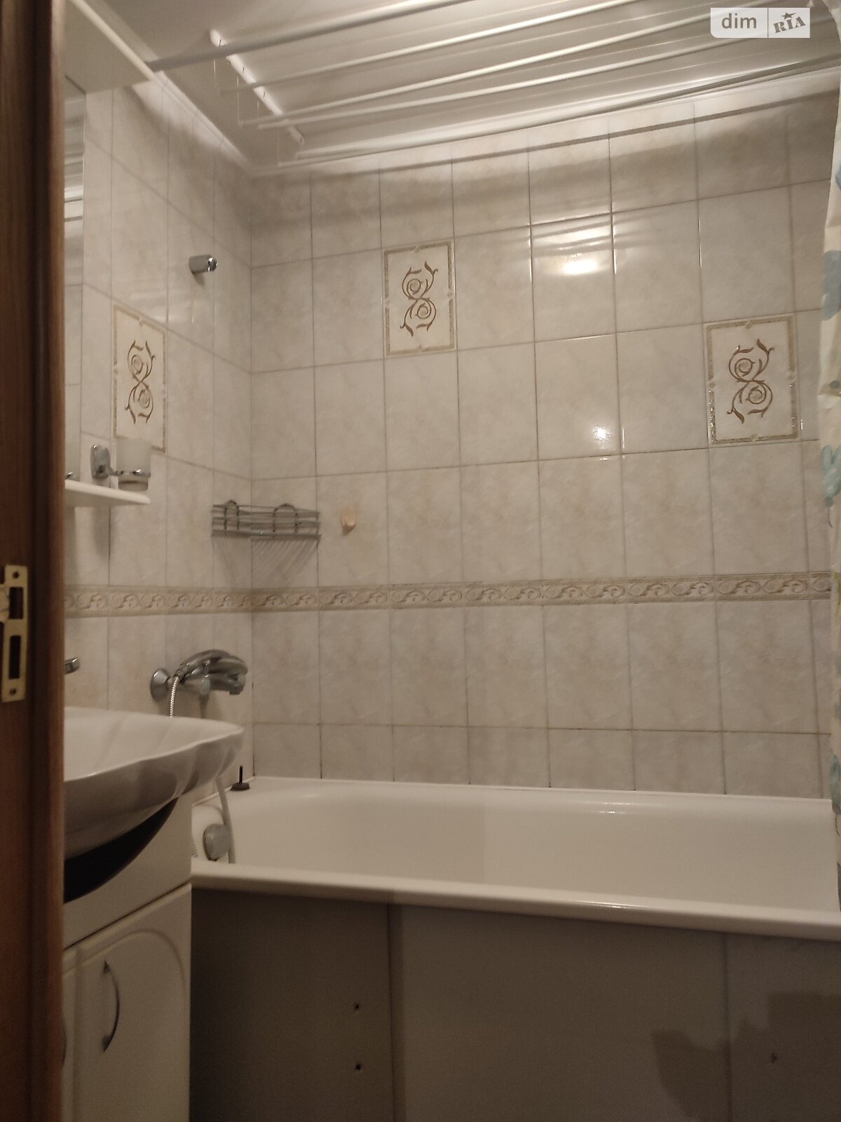 Продаж трикімнатної квартири в Тернополі, на вул. Київська, район Бам фото 1 Продаж трикімнатної квартири в Тернополі, на вул. Київська, район Бам фото 1