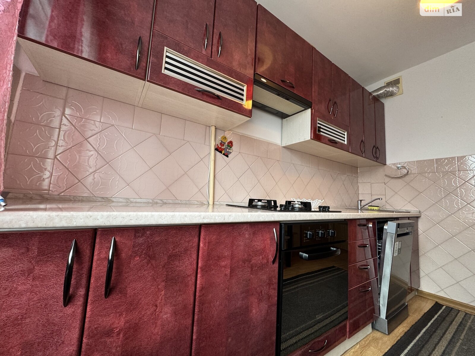 Продаж трикімнатної квартири в Тернополі, на вул. Київська 10, район Бам фото 1 Продаж трикімнатної квартири в Тернополі, на вул. Київська 10, район Бам фото 1