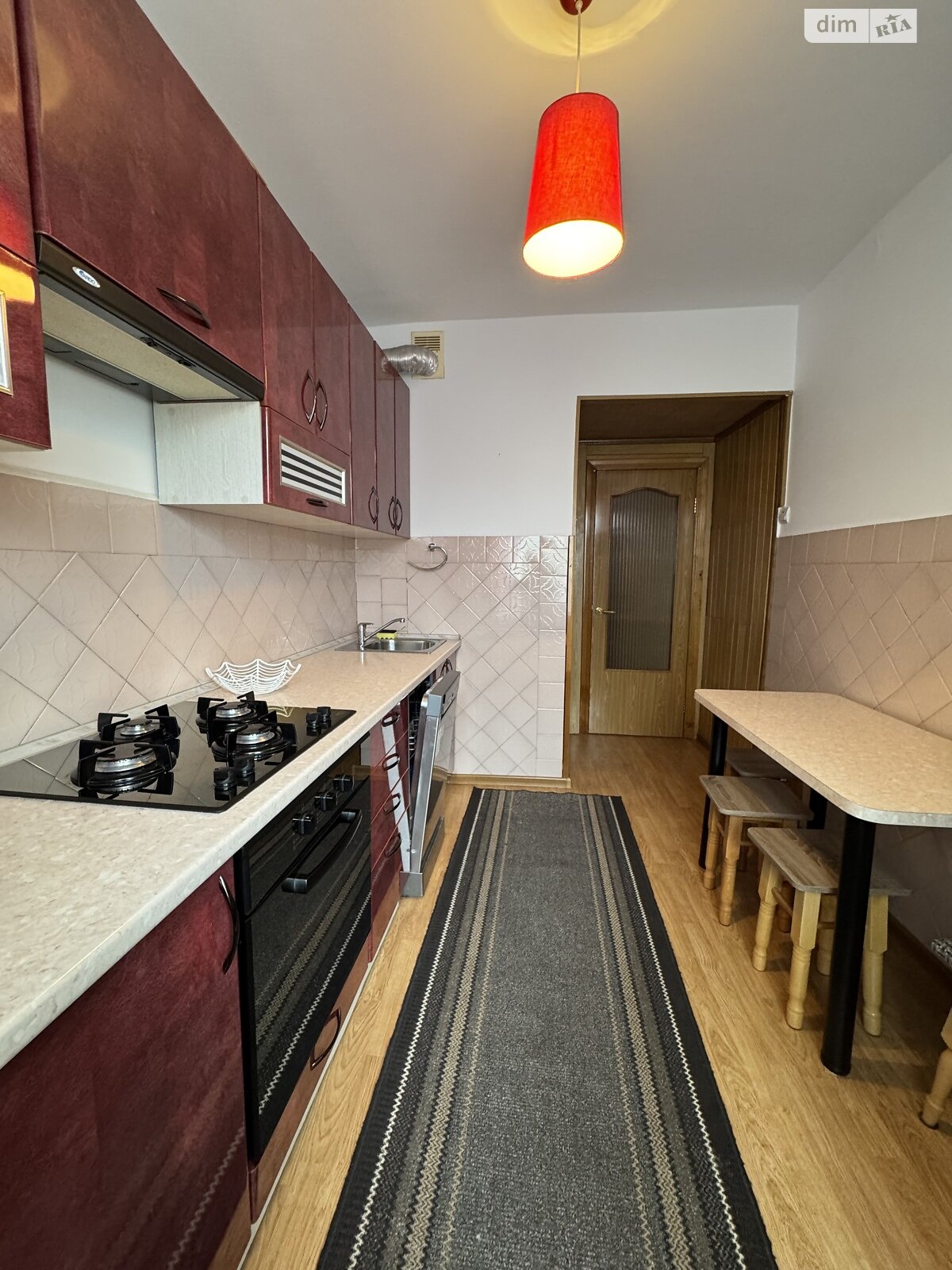 Продаж трикімнатної квартири в Тернополі, на вул. Київська 10, район Бам фото 1 Продаж трикімнатної квартири в Тернополі, на вул. Київська 10, район Бам фото 1