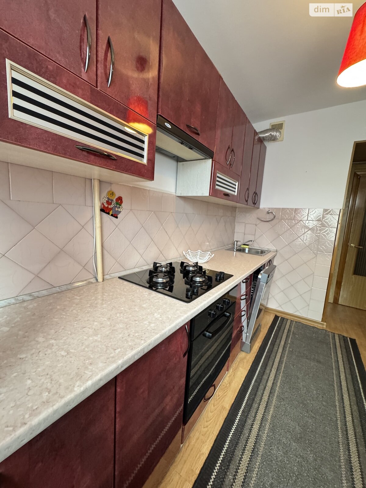 Продаж трикімнатної квартири в Тернополі, на вул. Київська 10, район Бам фото 1 Продаж трикімнатної квартири в Тернополі, на вул. Київська 10, район Бам фото 1