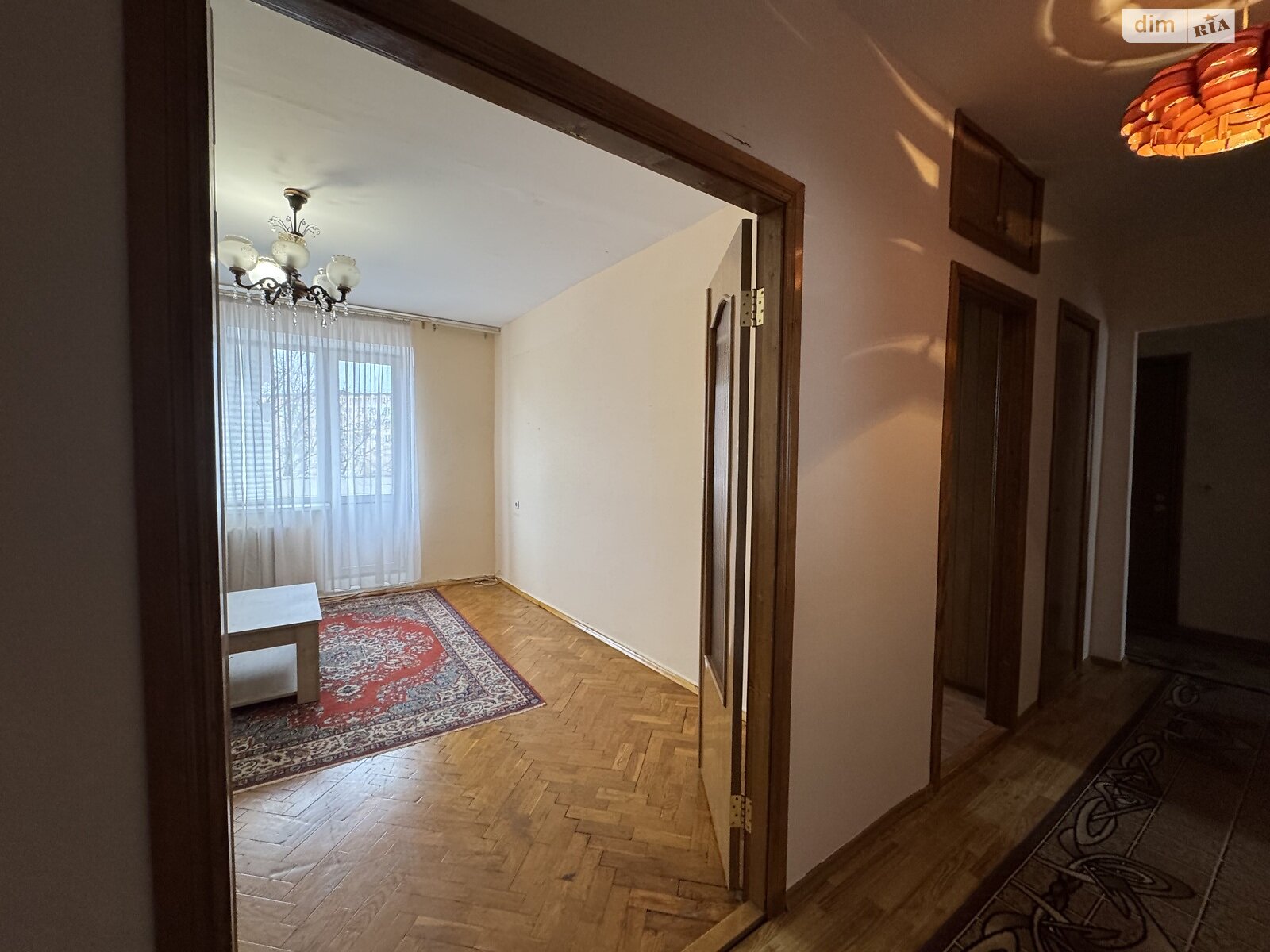 Продаж трикімнатної квартири в Тернополі, на вул. Київська 10, район Бам фото 1 Продаж трикімнатної квартири в Тернополі, на вул. Київська 10, район Бам фото 1
