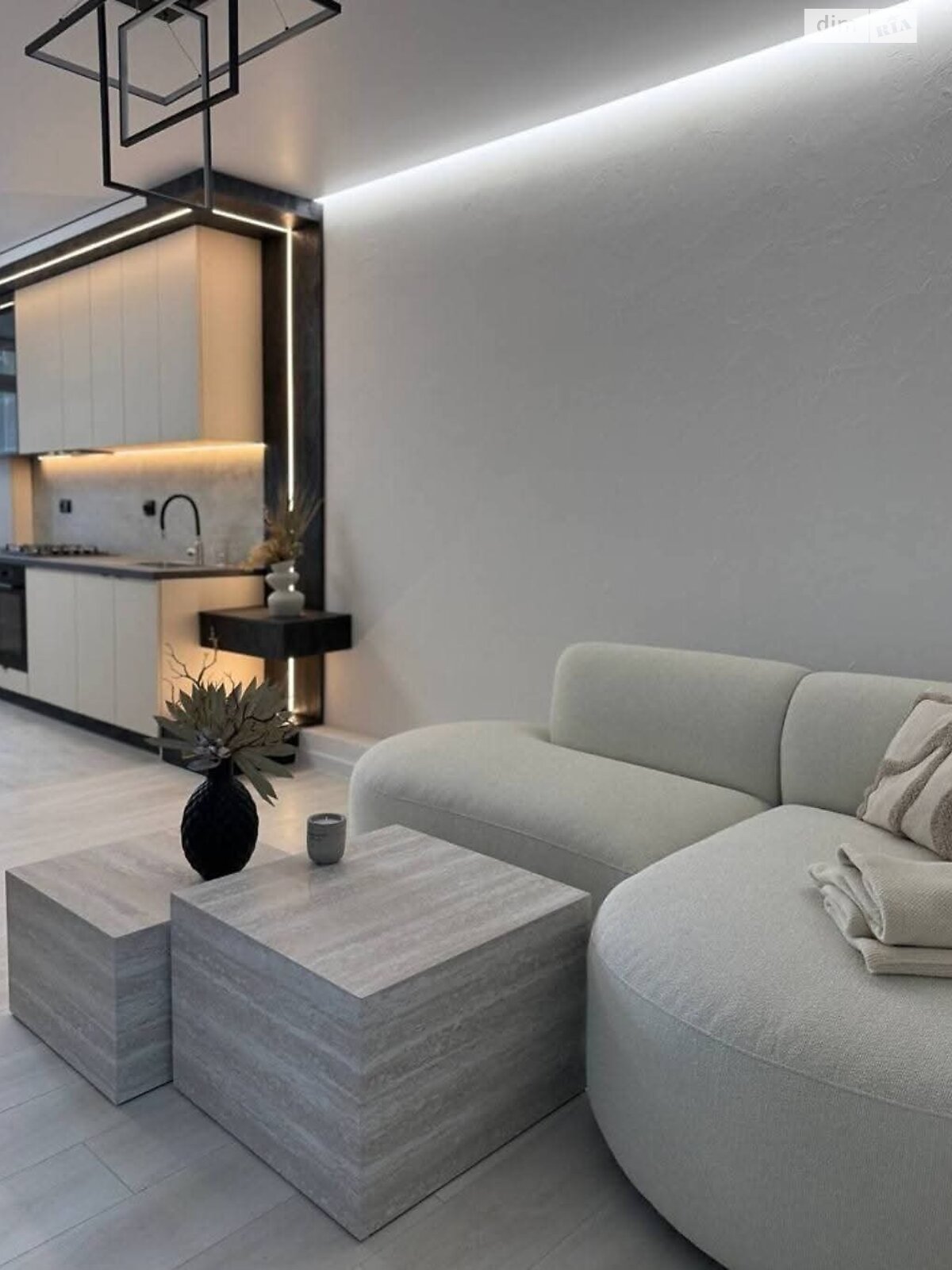 Продажа двухкомнатной квартиры в Тернополе, на ул. Киевская 9Г, район Бам фото 1 Продажа двухкомнатной квартиры в Тернополе, на ул. Киевская 9Г, район Бам фото 1