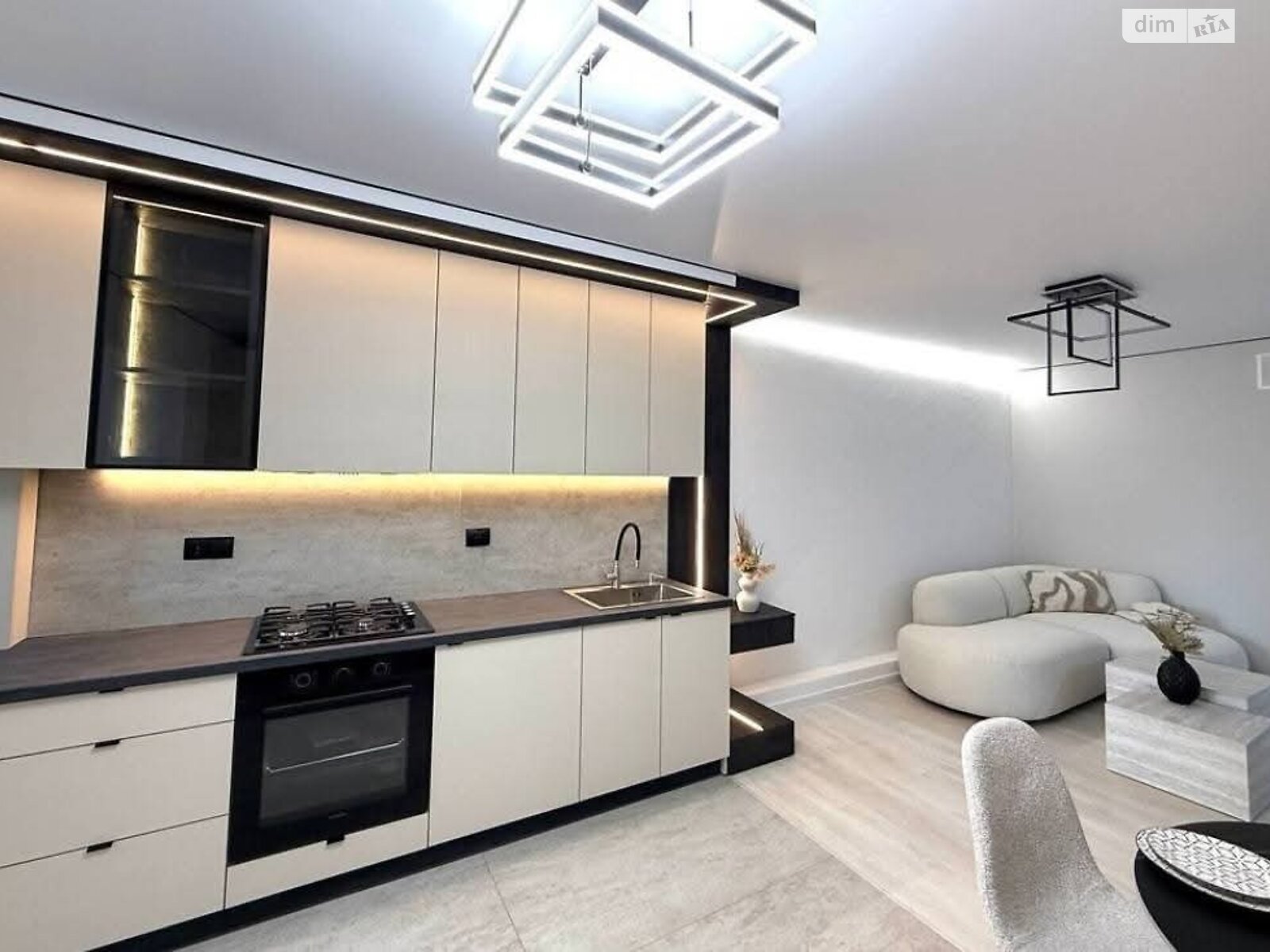 Продажа двухкомнатной квартиры в Тернополе, на ул. Киевская 9Г, район Бам фото 1 Продажа двухкомнатной квартиры в Тернополе, на ул. Киевская 9Г, район Бам фото 1