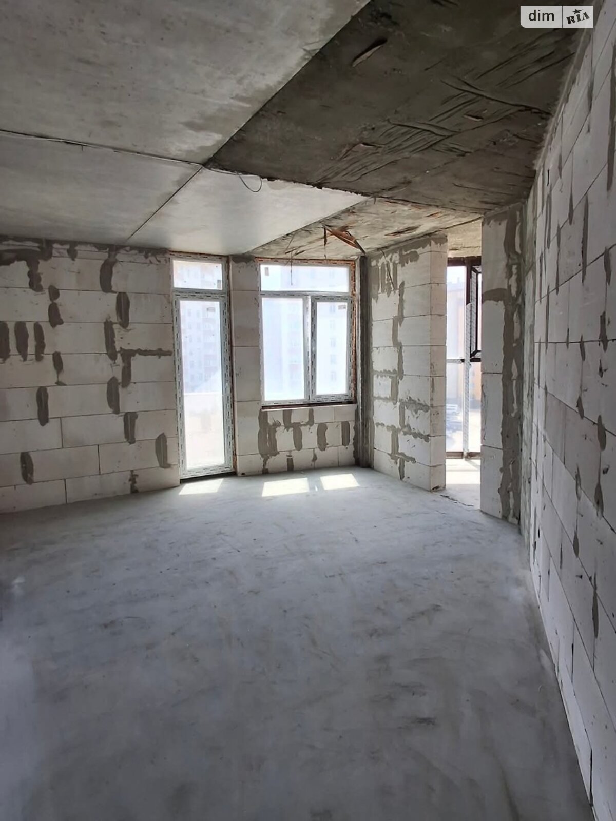 Продажа трехкомнатной квартиры в Тернополе, на ул. Киевская 9Б, район Бам фото 1 Продажа трехкомнатной квартиры в Тернополе, на ул. Киевская 9Б, район Бам фото 1