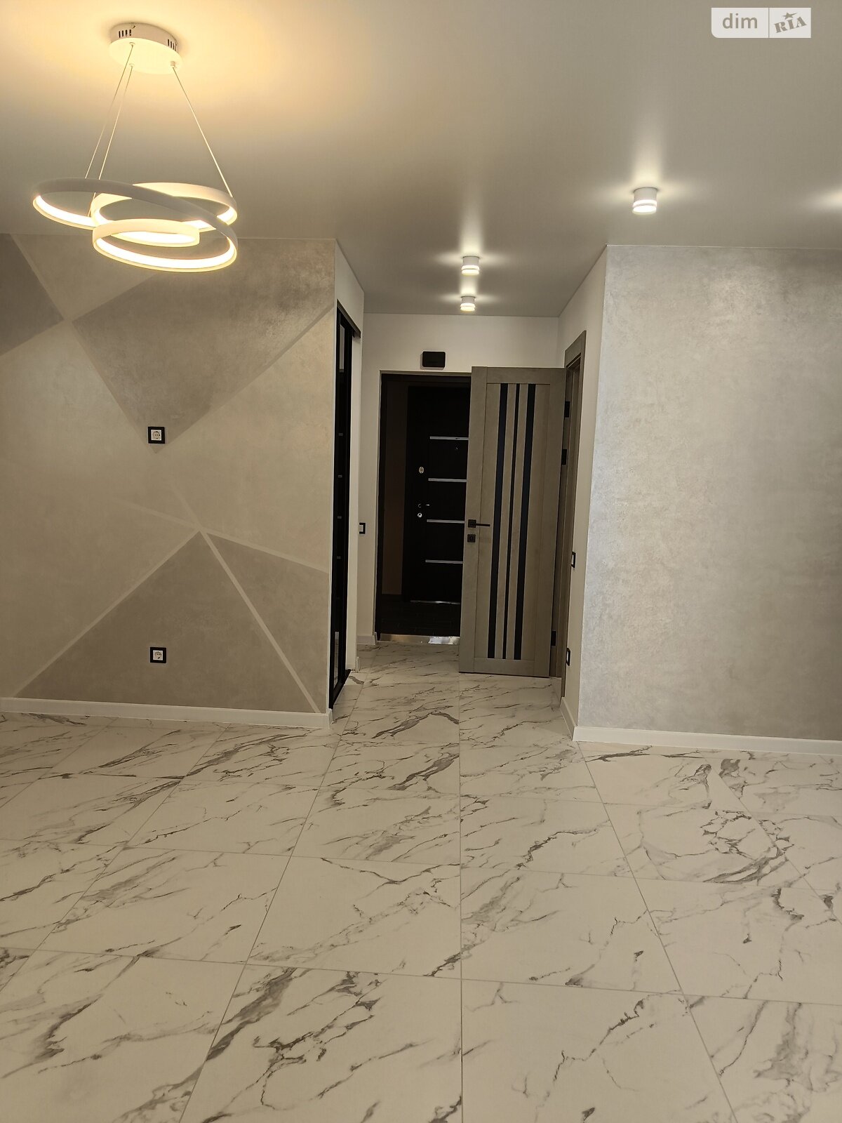 Продажа двухкомнатной квартиры в Тернополе, на ул. Киевская 9Д, район Бам фото 1 Продажа двухкомнатной квартиры в Тернополе, на ул. Киевская 9Д, район Бам фото 1