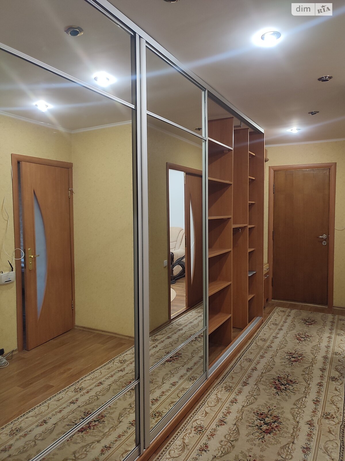 Продаж трикімнатної квартири в Тернополі, на вул. Київська, район Бам фото 1 Продаж трикімнатної квартири в Тернополі, на вул. Київська, район Бам фото 1