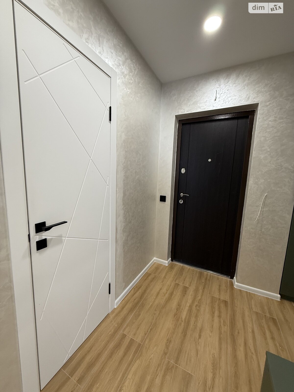Продаж трикімнатної квартири в Тернополі, на вул. Київська 9Д, район Бам фото 1 Продаж трикімнатної квартири в Тернополі, на вул. Київська 9Д, район Бам фото 1