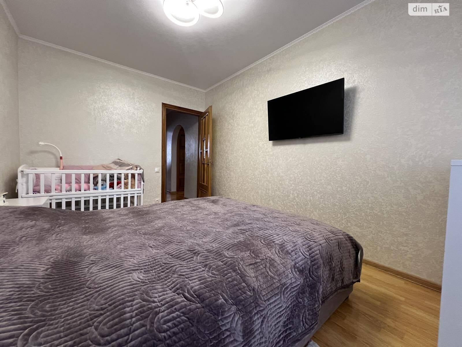 Продажа трехкомнатной квартиры в Тернополе, на ул. Киевская 8, район Бам фото 1 Продажа трехкомнатной квартиры в Тернополе, на ул. Киевская 8, район Бам фото 1