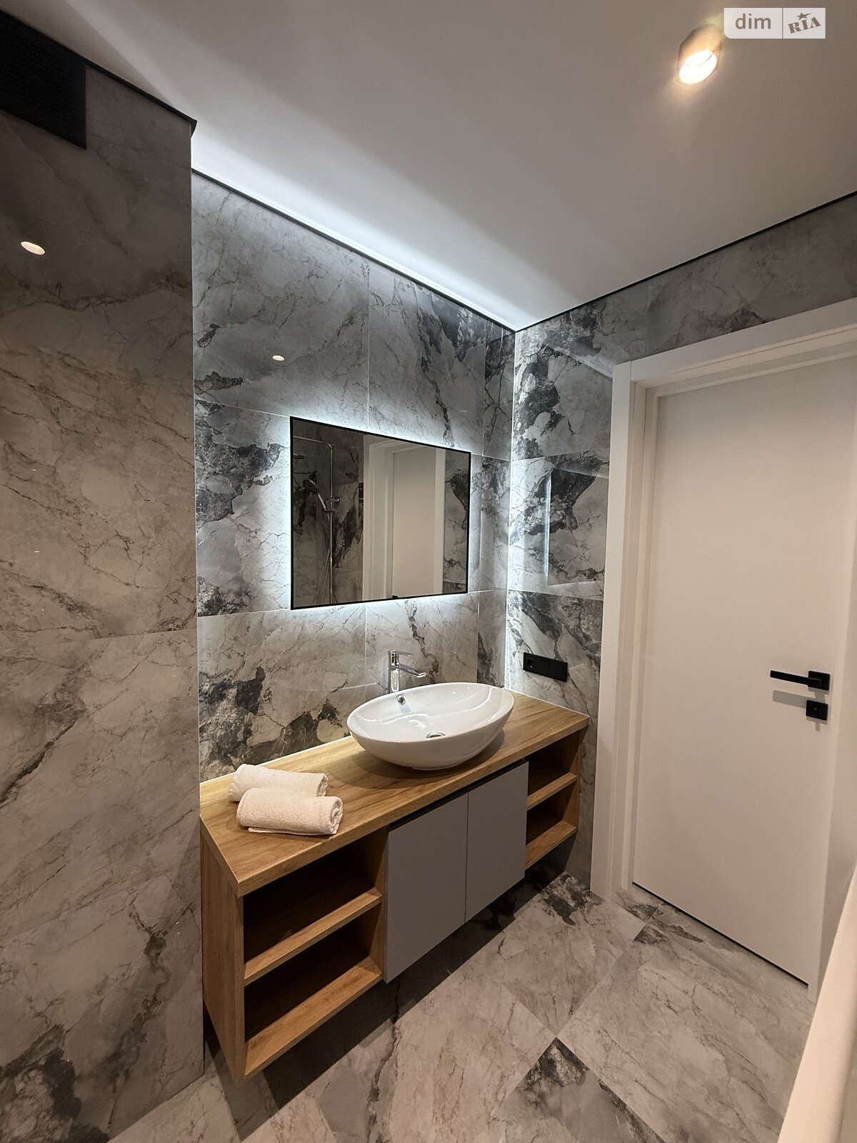 Продаж двокімнатної квартири в Тернополі, на вул. Київська, район Бам фото 1