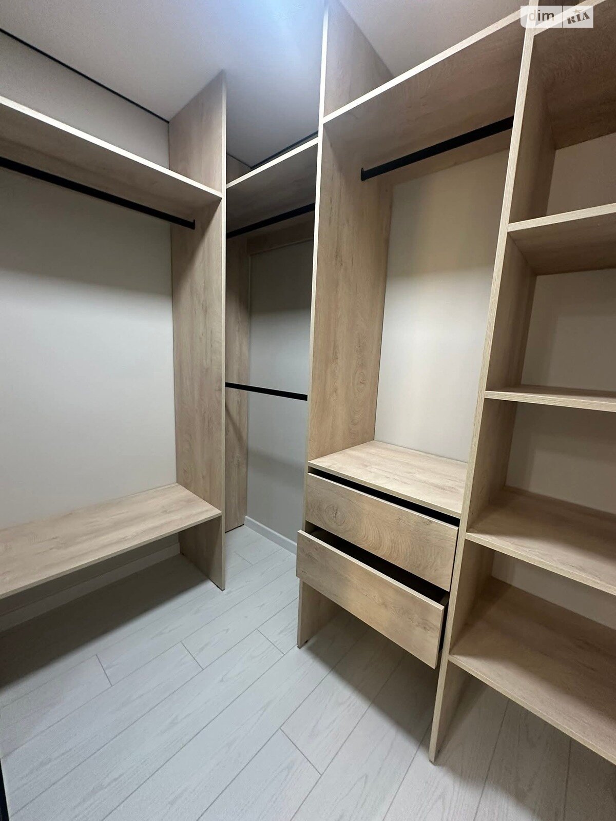 Продаж двокімнатної квартири в Тернополі, на вул. Київська 9Г, район Бам фото 1 Продаж двокімнатної квартири в Тернополі, на вул. Київська 9Г, район Бам фото 1