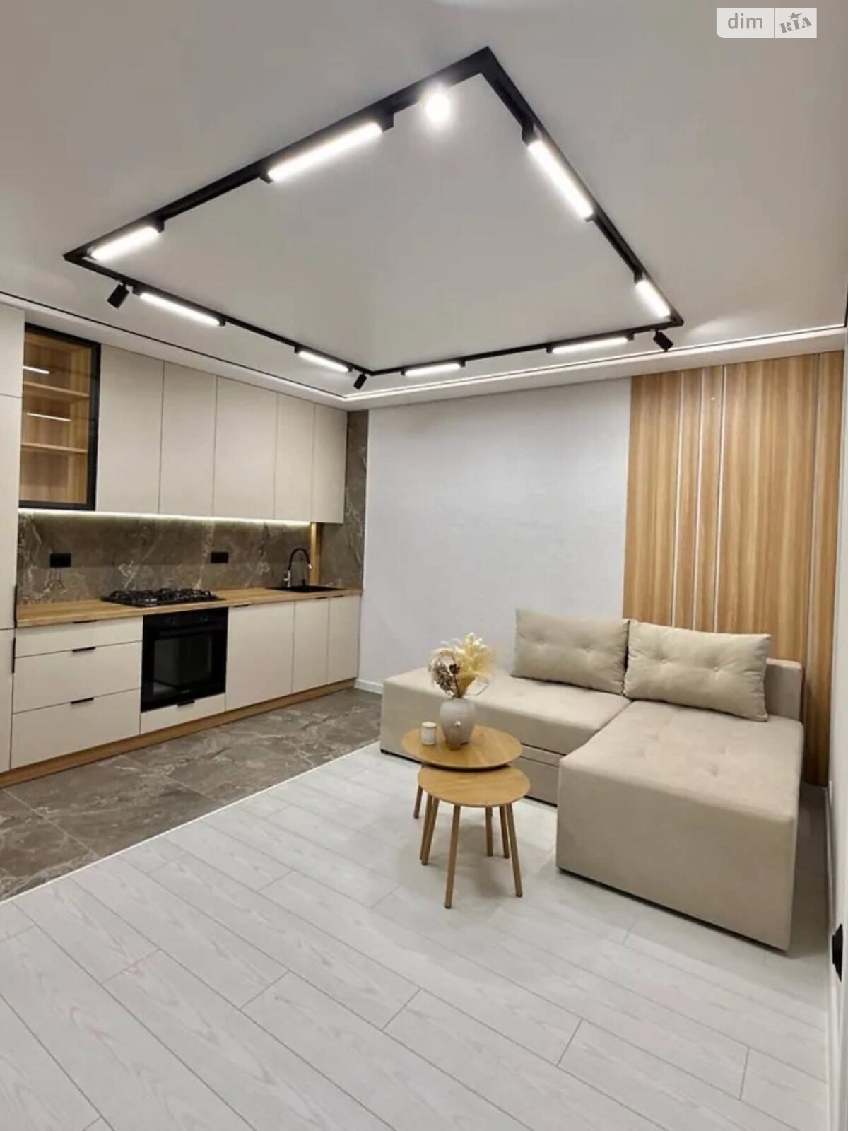 Продаж двокімнатної квартири в Тернополі, на вул. Київська 9Г, район Бам фото 1 Продаж двокімнатної квартири в Тернополі, на вул. Київська 9Г, район Бам фото 1