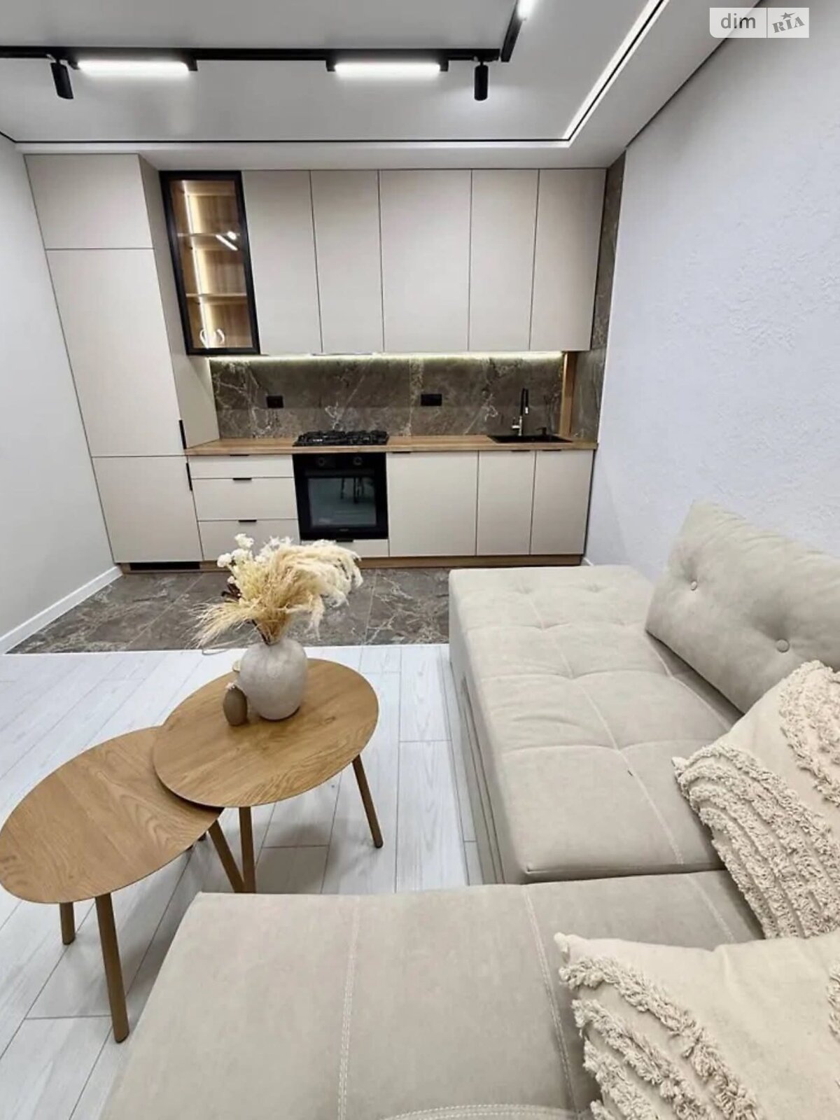 Продаж двокімнатної квартири в Тернополі, на вул. Київська 9Г, район Бам фото 1 Продаж двокімнатної квартири в Тернополі, на вул. Київська 9Г, район Бам фото 1