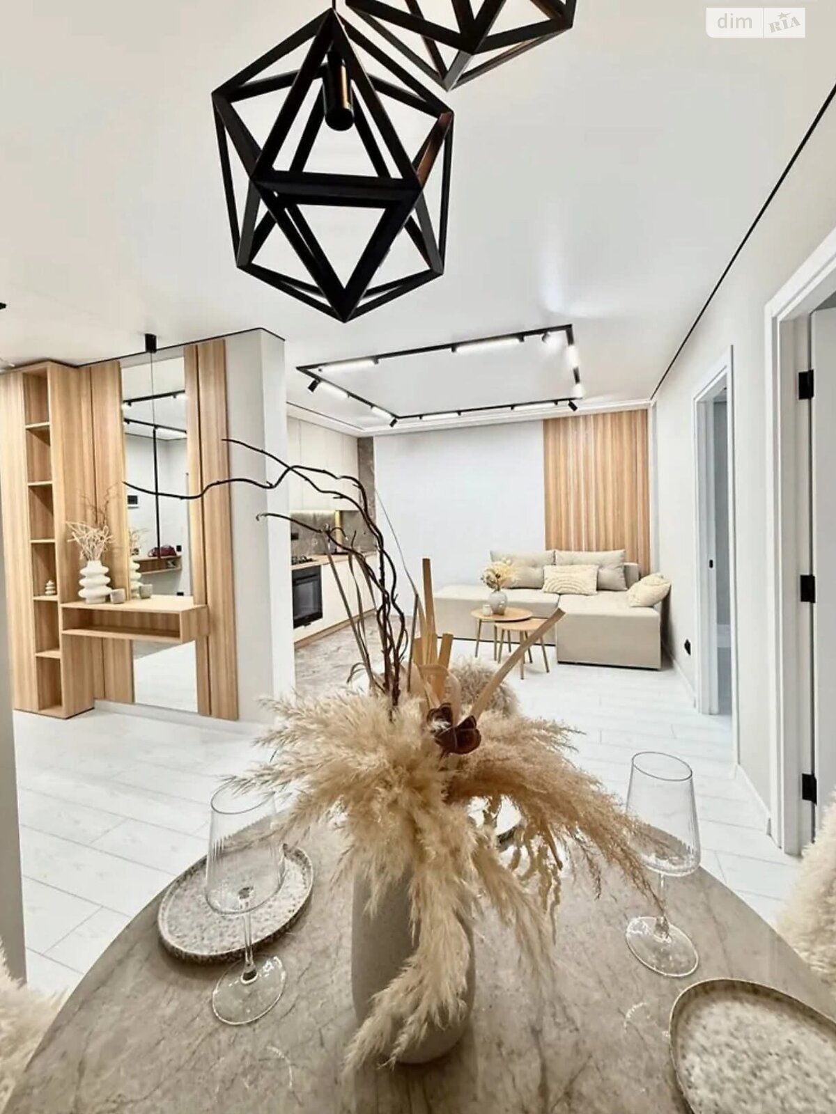 Продаж двокімнатної квартири в Тернополі, на вул. Київська 9Г, район Бам фото 1 Продаж двокімнатної квартири в Тернополі, на вул. Київська 9Г, район Бам фото 1