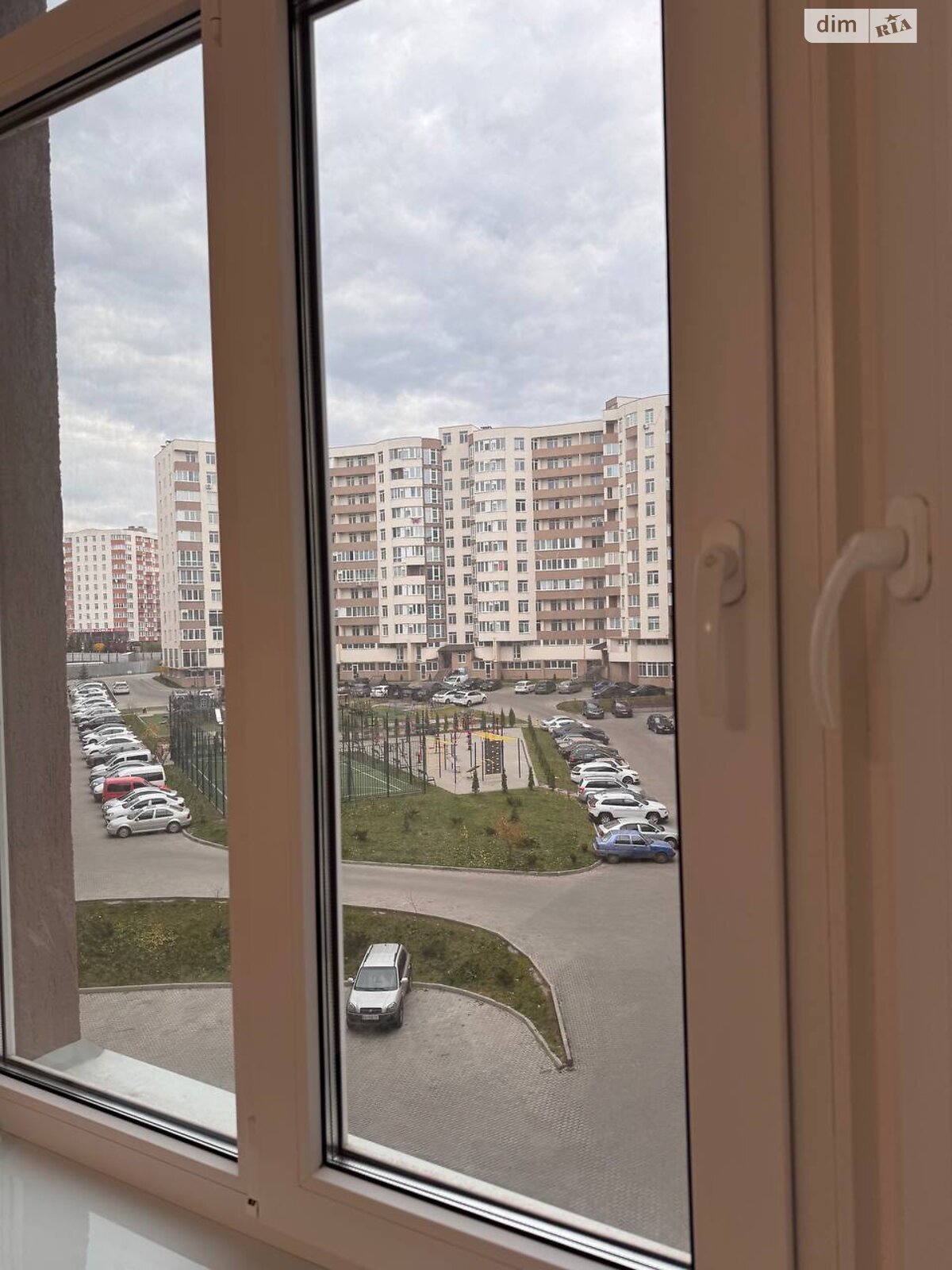 Продаж однокімнатної квартири в Тернополі, на вул. Київська 9Д, район Бам фото 1 Продаж однокімнатної квартири в Тернополі, на вул. Київська 9Д, район Бам фото 1