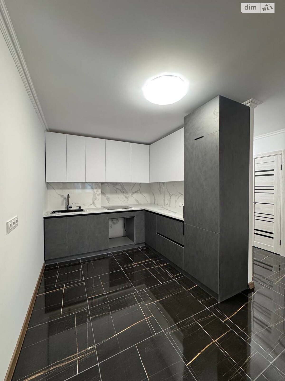 Продаж однокімнатної квартири в Тернополі, на вул. Київська 9Д, район Бам фото 1 Продаж однокімнатної квартири в Тернополі, на вул. Київська 9Д, район Бам фото 1