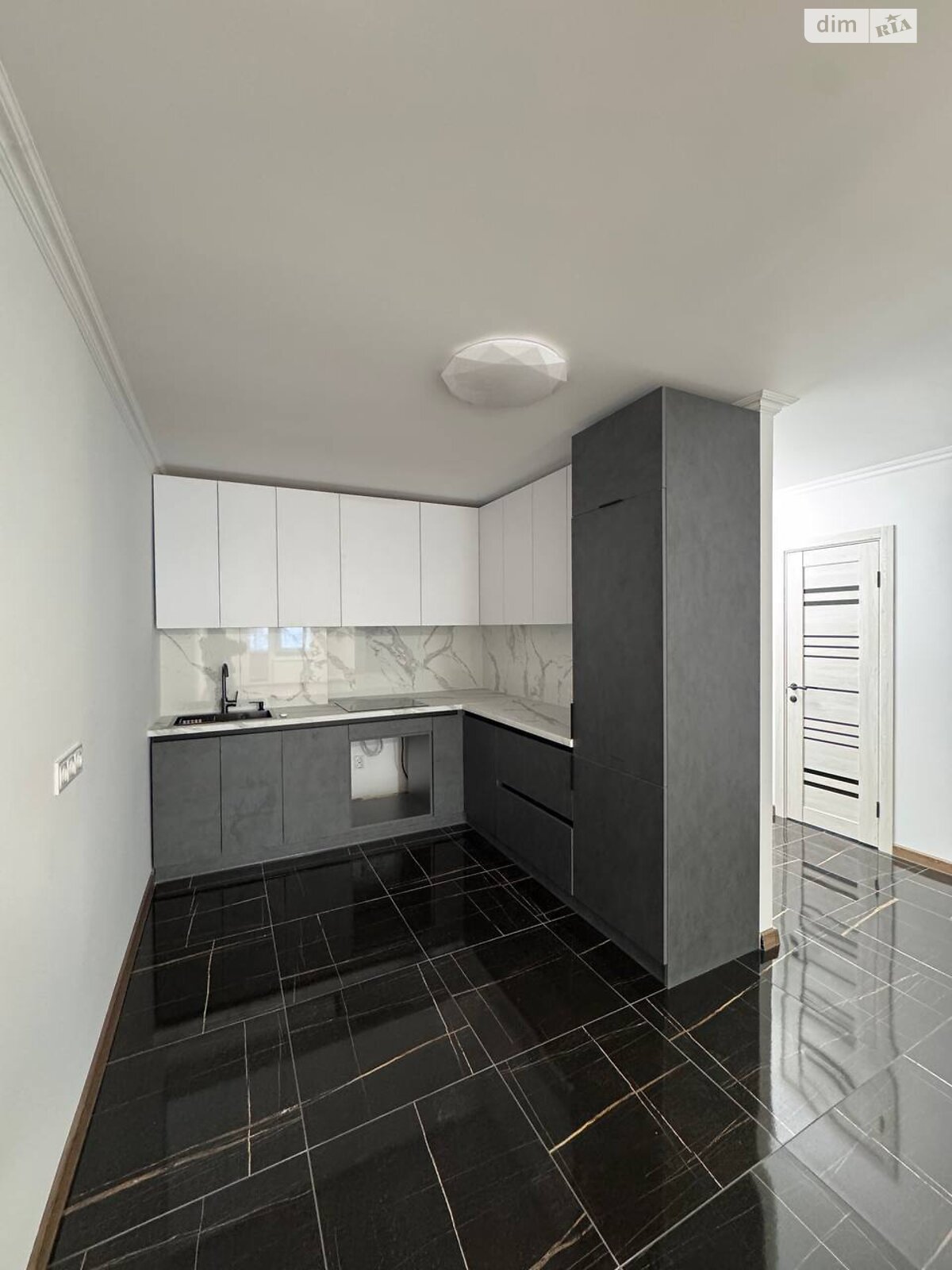 Продаж однокімнатної квартири в Тернополі, на вул. Київська 9Д, район Бам фото 1 Продаж однокімнатної квартири в Тернополі, на вул. Київська 9Д, район Бам фото 1