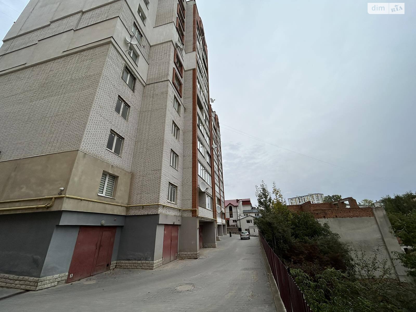 Продаж двокімнатної квартири в Тернополі, на вул. Іллєнка, район Бам фото 1