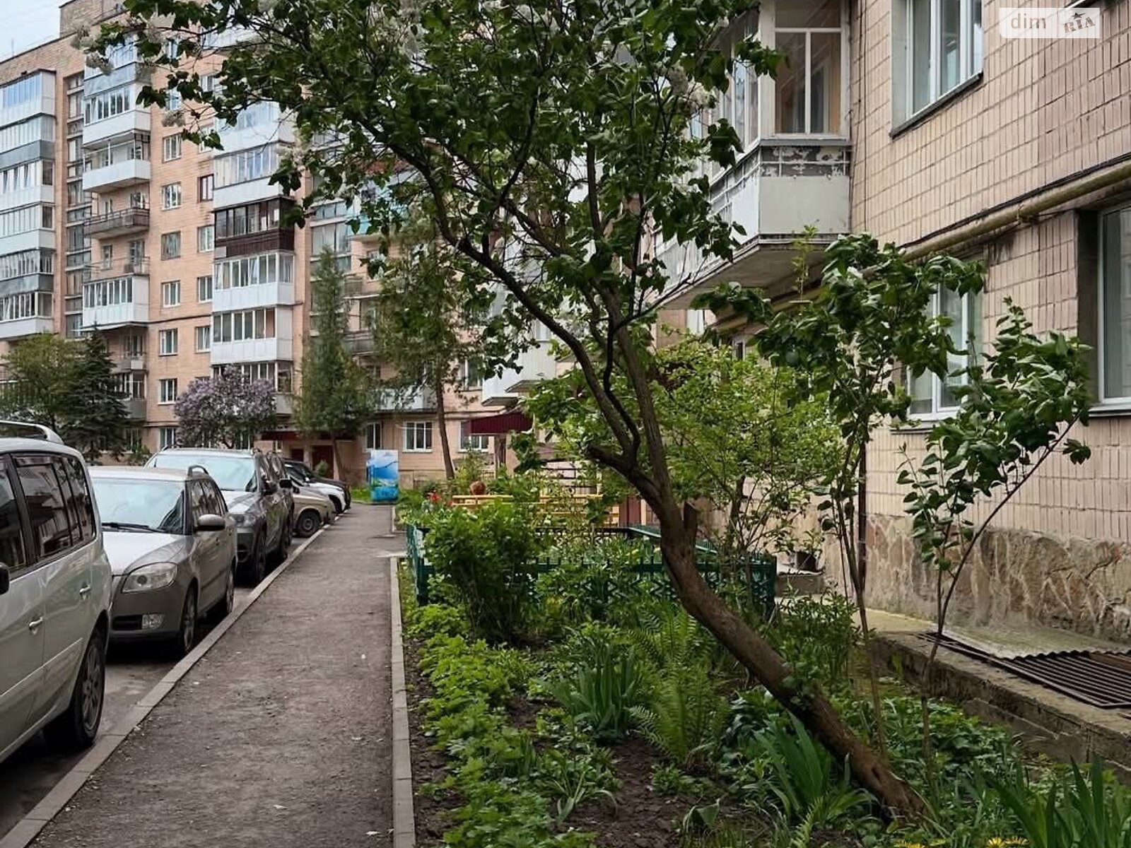 Продажа двухкомнатной квартиры в Тернополе, на ул. Лепкого Богдана 6, район Бам фото 1 Продажа двухкомнатной квартиры в Тернополе, на ул. Лепкого Богдана 6, район Бам фото 1