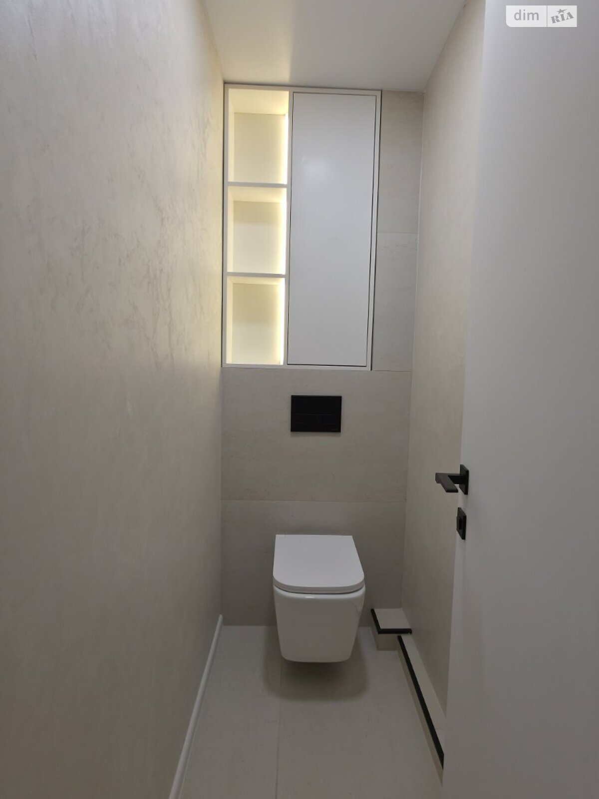 Продажа трехкомнатной квартиры в Тернополе, на ул. Сахарова Андрея Академика 8, район Бам фото 1