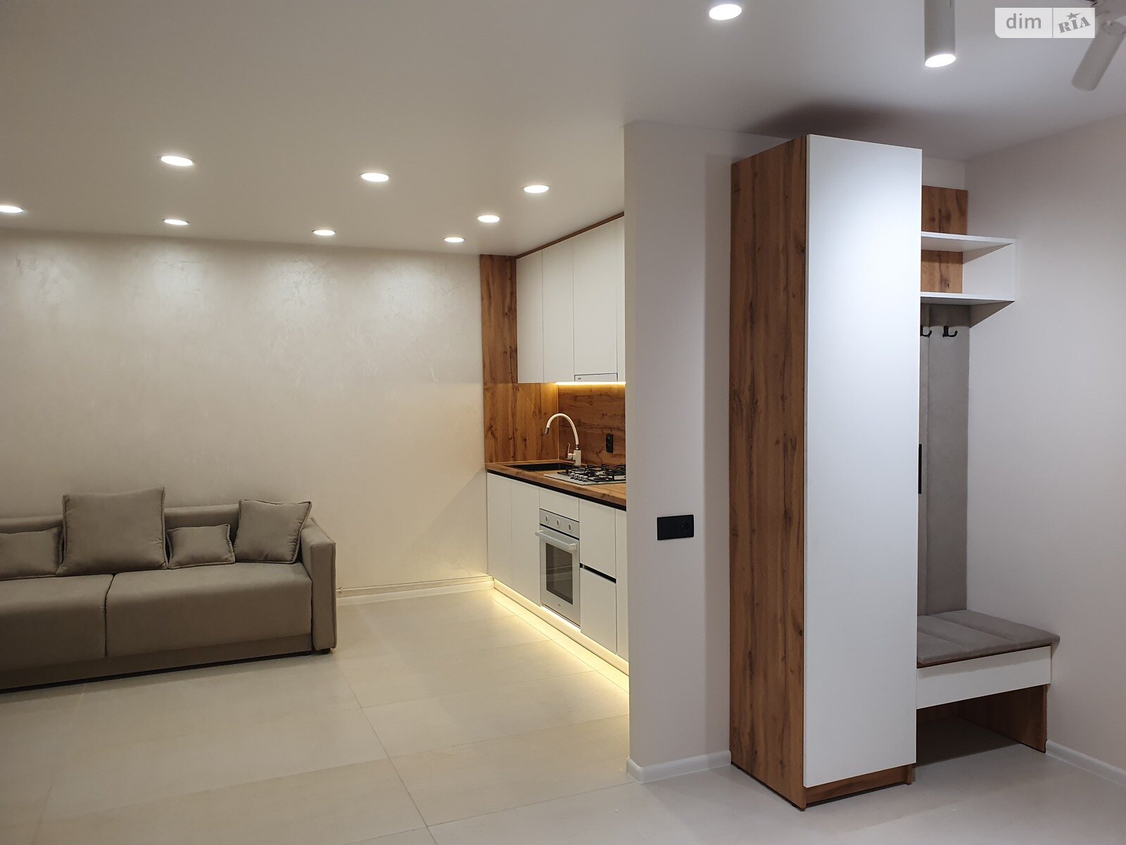 Продажа трехкомнатной квартиры в Тернополе, на ул. Сахарова Андрея Академика 8, район Бам фото 1