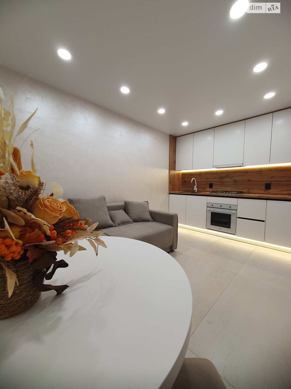 Продажа трехкомнатной квартиры в Тернополе, на ул. Сахарова Андрея Академика 8, район Бам фото 1