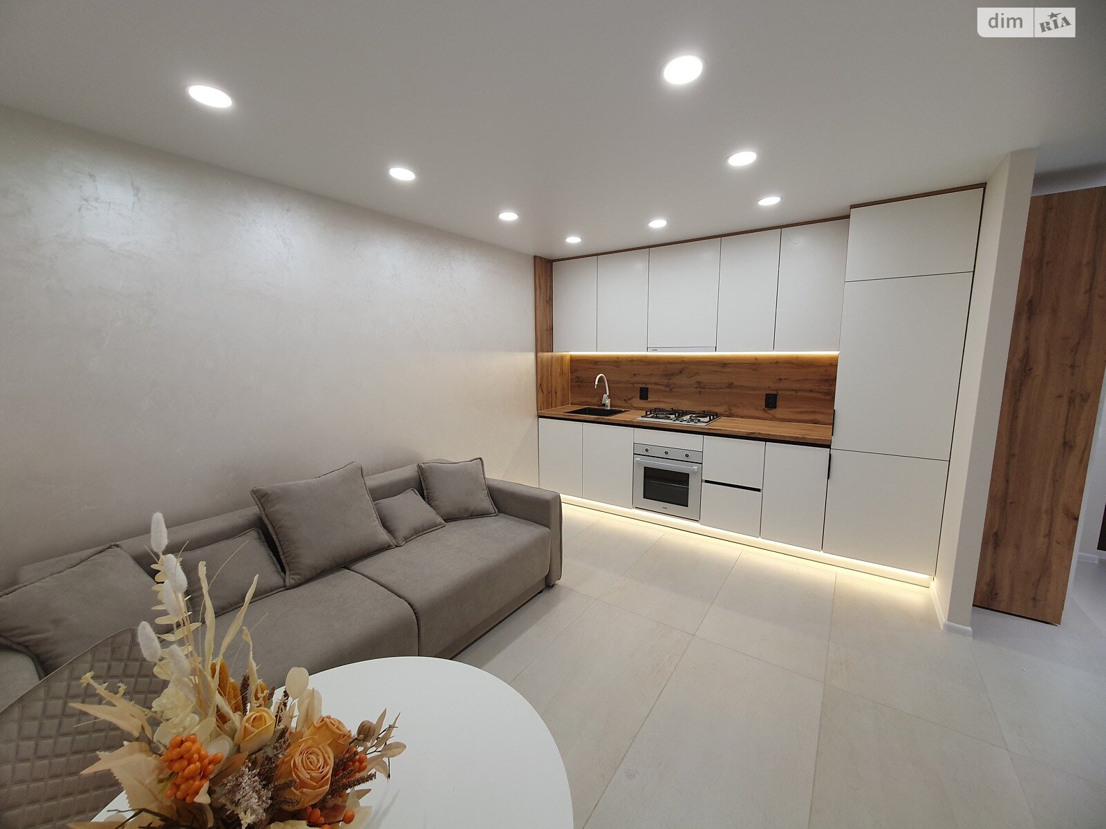 Продажа трехкомнатной квартиры в Тернополе, на ул. Сахарова Андрея Академика 8, район Бам фото 1